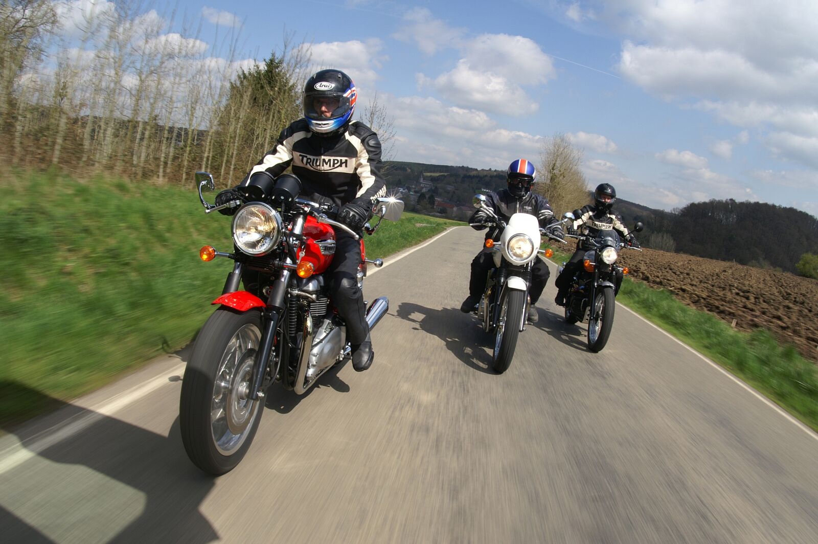 KONICA MINOLTA DYNAX 7D sample photo. Motorbikes, riding, cruising photography