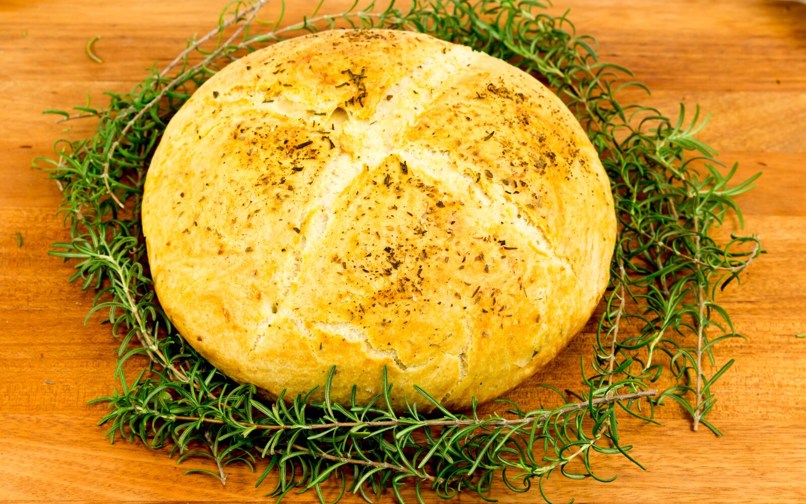 Canon EF 24-70mm F2.8L II USM sample photo. Dutch oven bread, bread photography