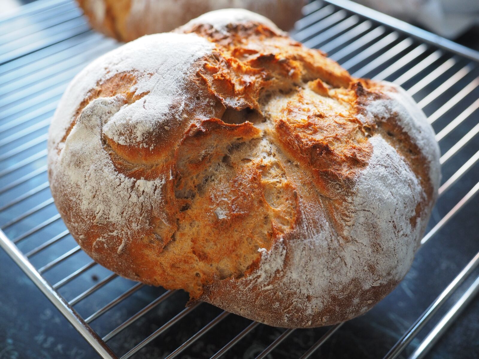Olympus OM-D E-M1 + Olympus M.Zuiko Digital ED 12-40mm F2.8 Pro sample photo. Bread, bake bread, self-made photography