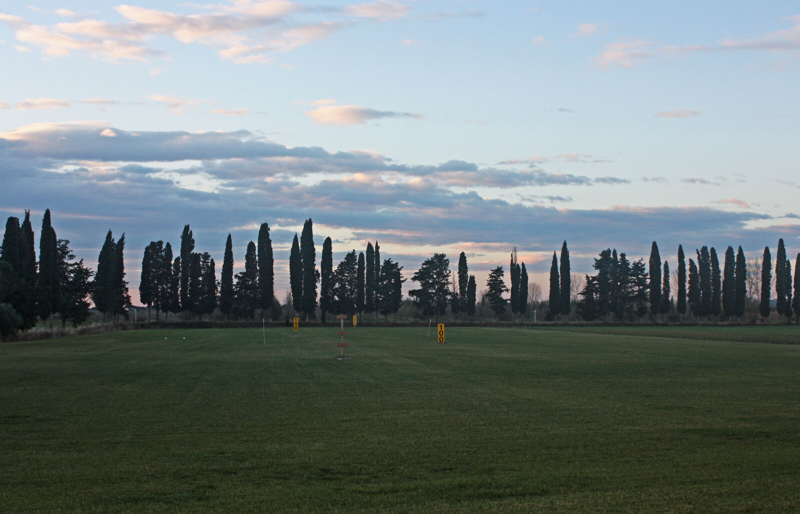 Canon EOS 450D (EOS Rebel XSi / EOS Kiss X2) sample photo. Blue, sky, clouds, country photography