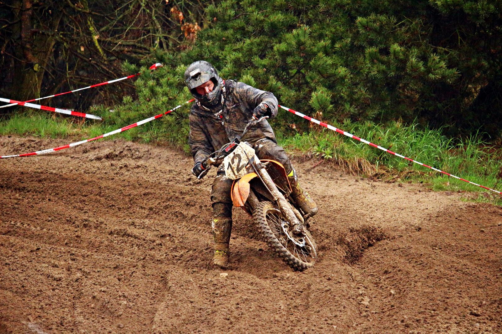 Canon EOS 100D (EOS Rebel SL1 / EOS Kiss X7) sample photo. Enduro, motocross, cross photography