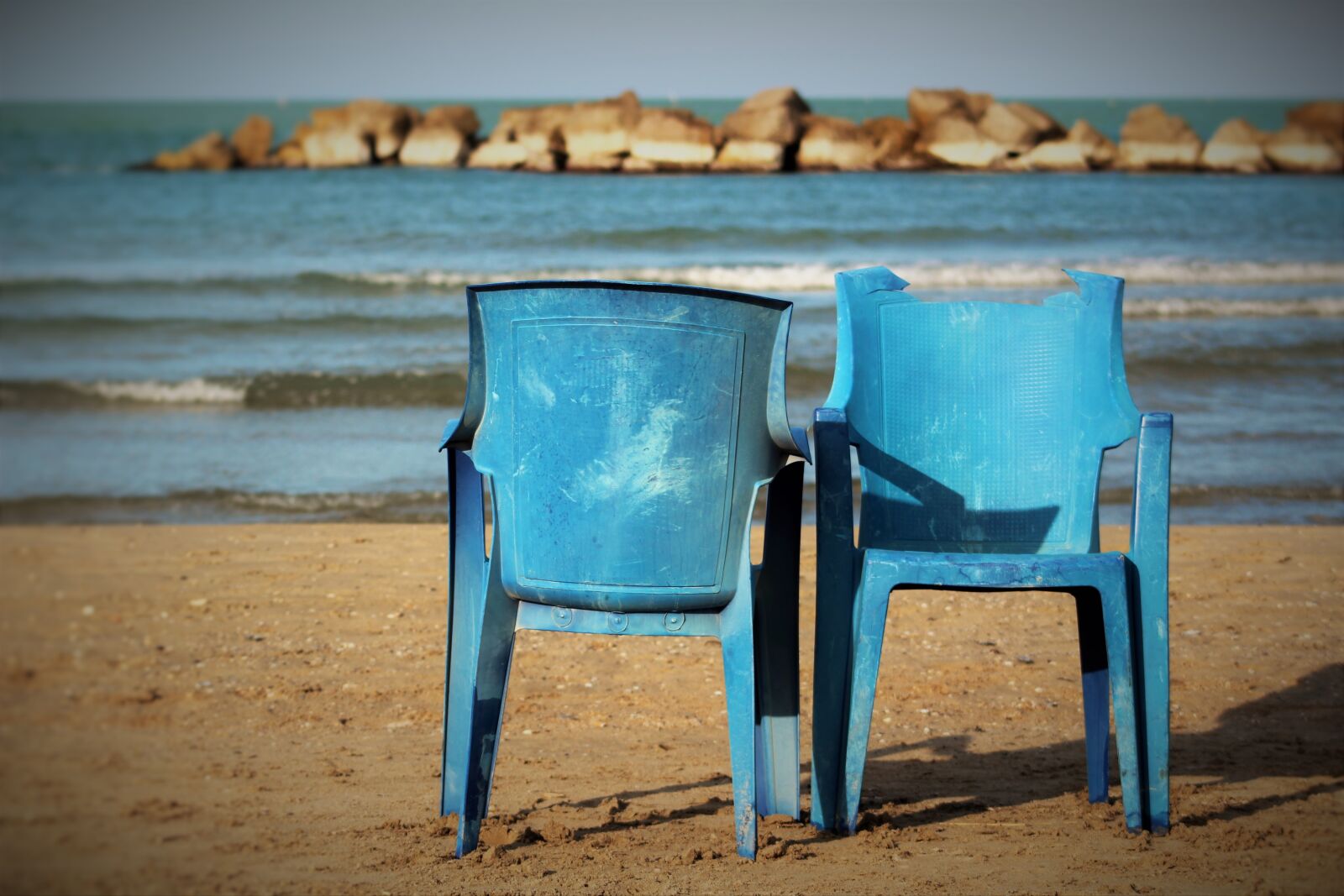 Canon EF75-300mm f/4-5.6 sample photo. Chair, wood, beach photography