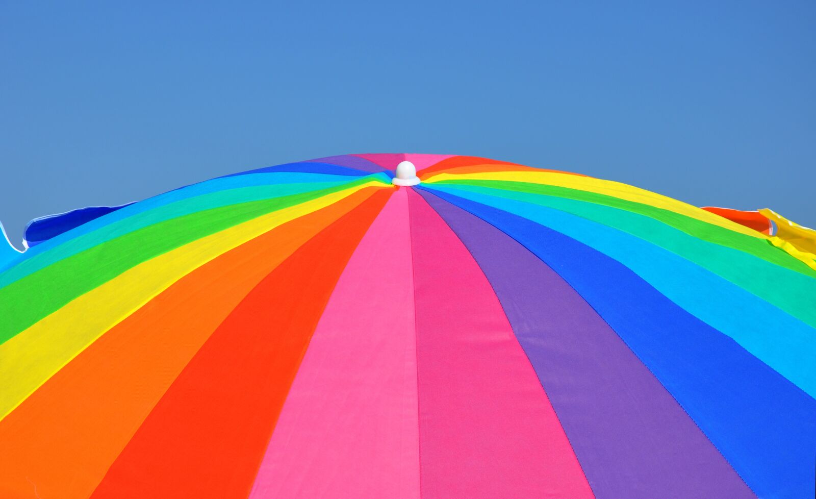 Nikon D90 sample photo. Umbrella, beach umbrella, summer photography