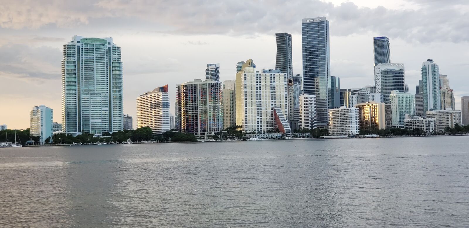 Samsung Galaxy Note9 sample photo. Miami view, downtown, skyline photography