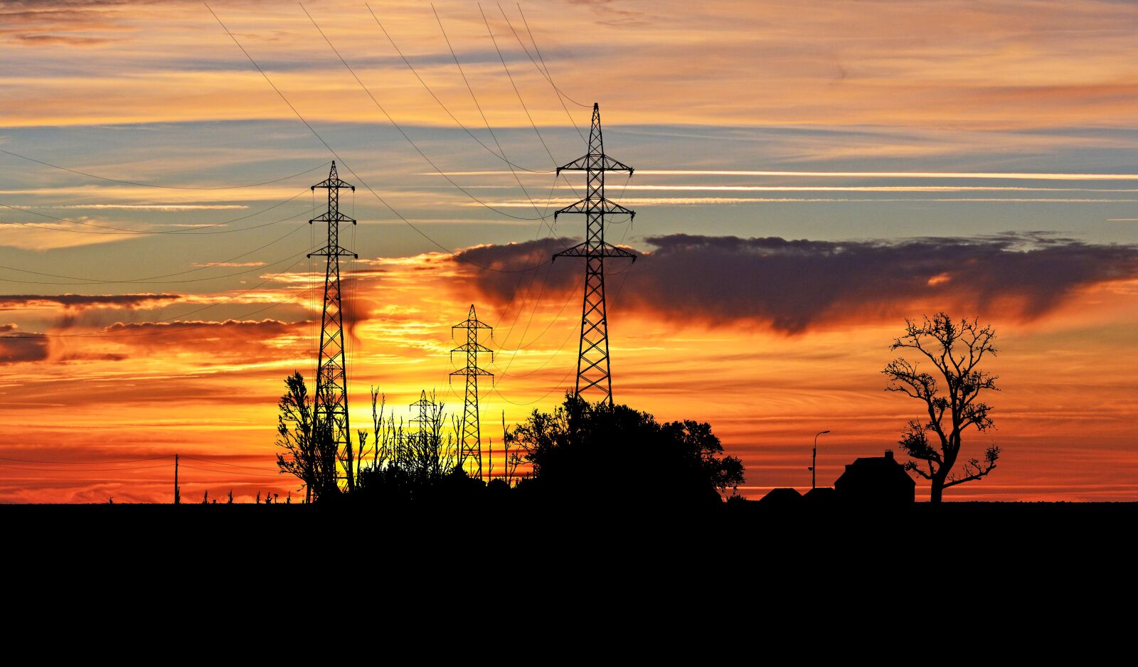 Nikon D80 sample photo. Sunset, red glow, yellow photography