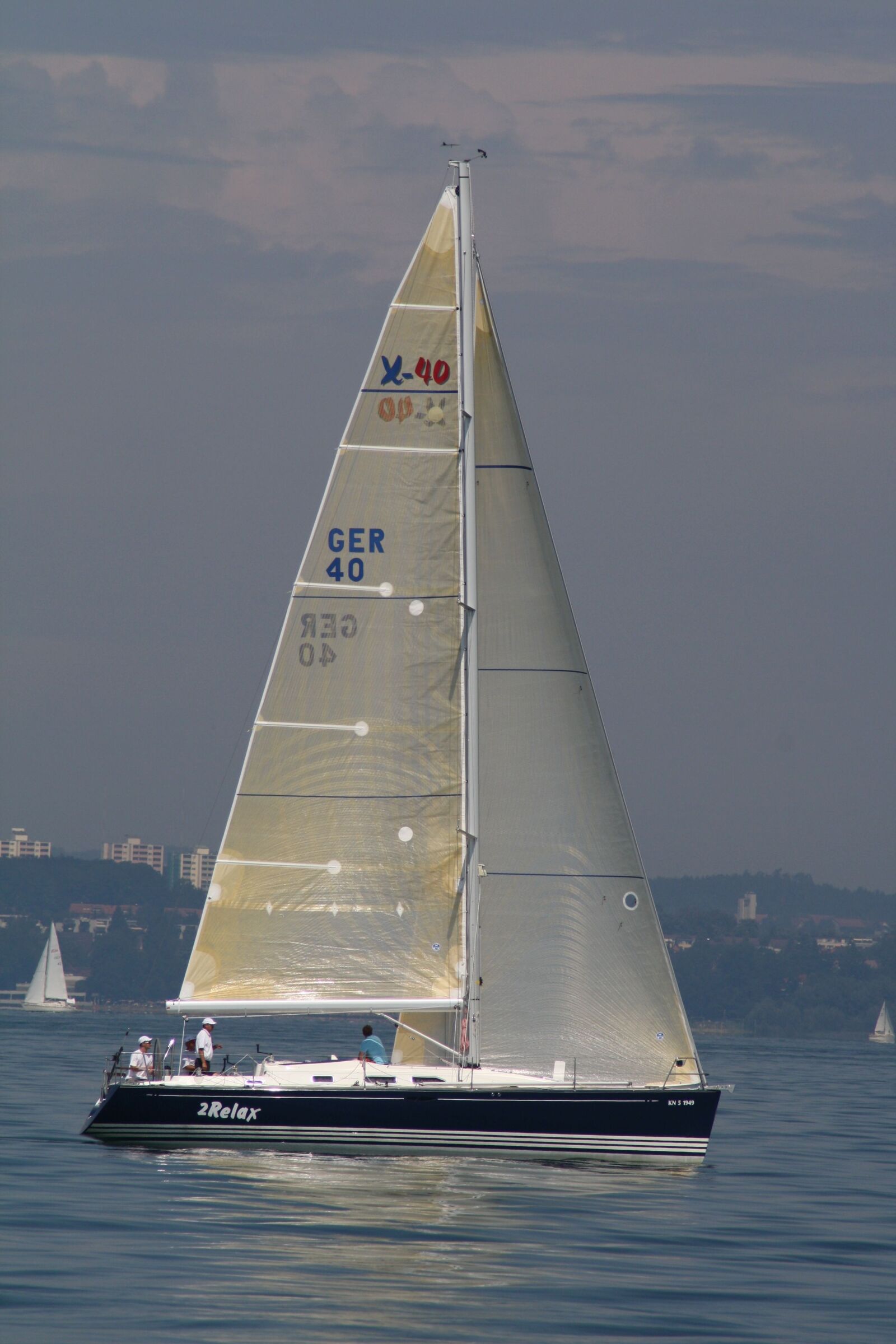 Canon EOS 1000D (EOS Digital Rebel XS / EOS Kiss F) sample photo. Sailing boat, lake constance photography