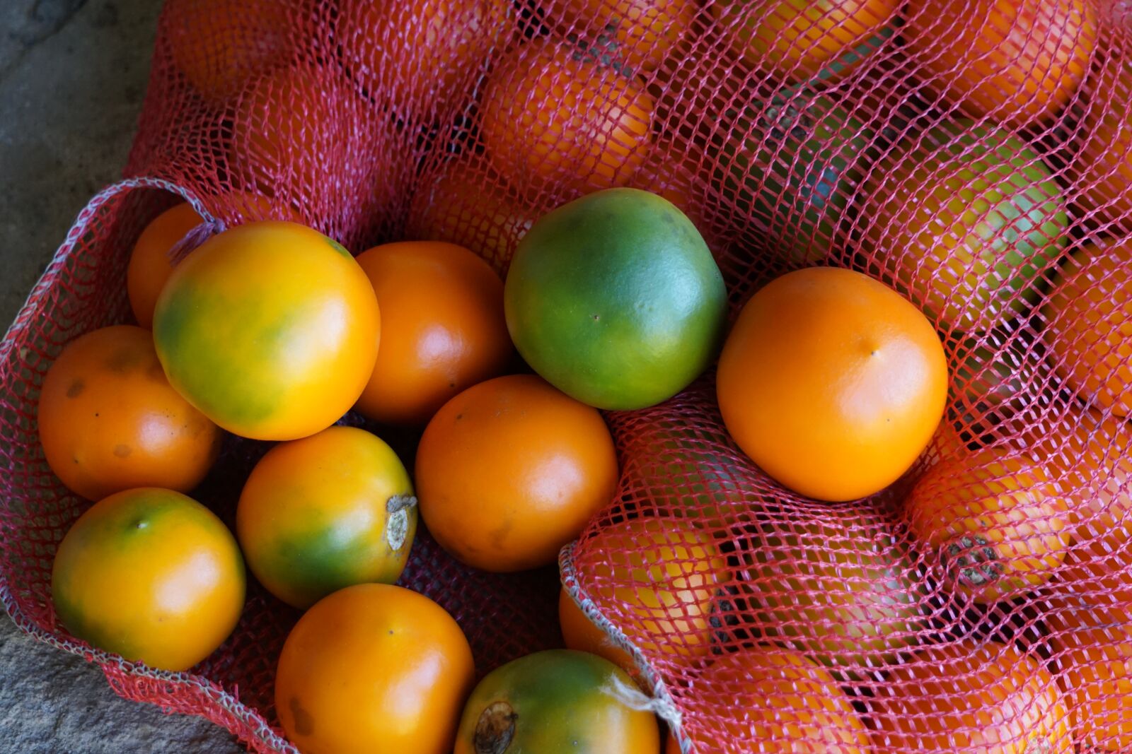 Sony E 55-210mm F4.5-6.3 OSS sample photo. Food, fruit, desktop photography