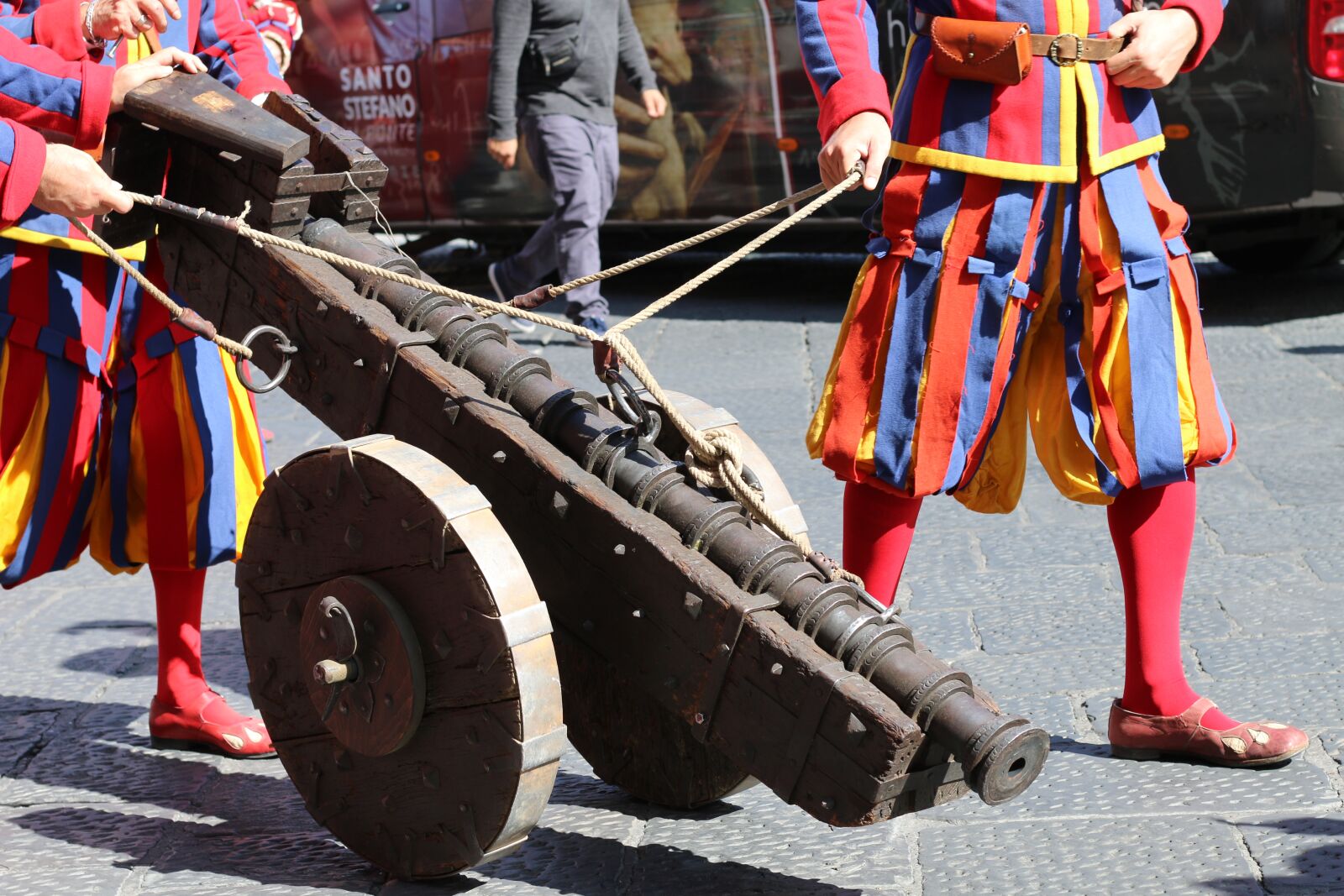 Canon EOS 70D + Canon EF 50mm F1.8 STM sample photo. Cannon, renaissance, festival photography