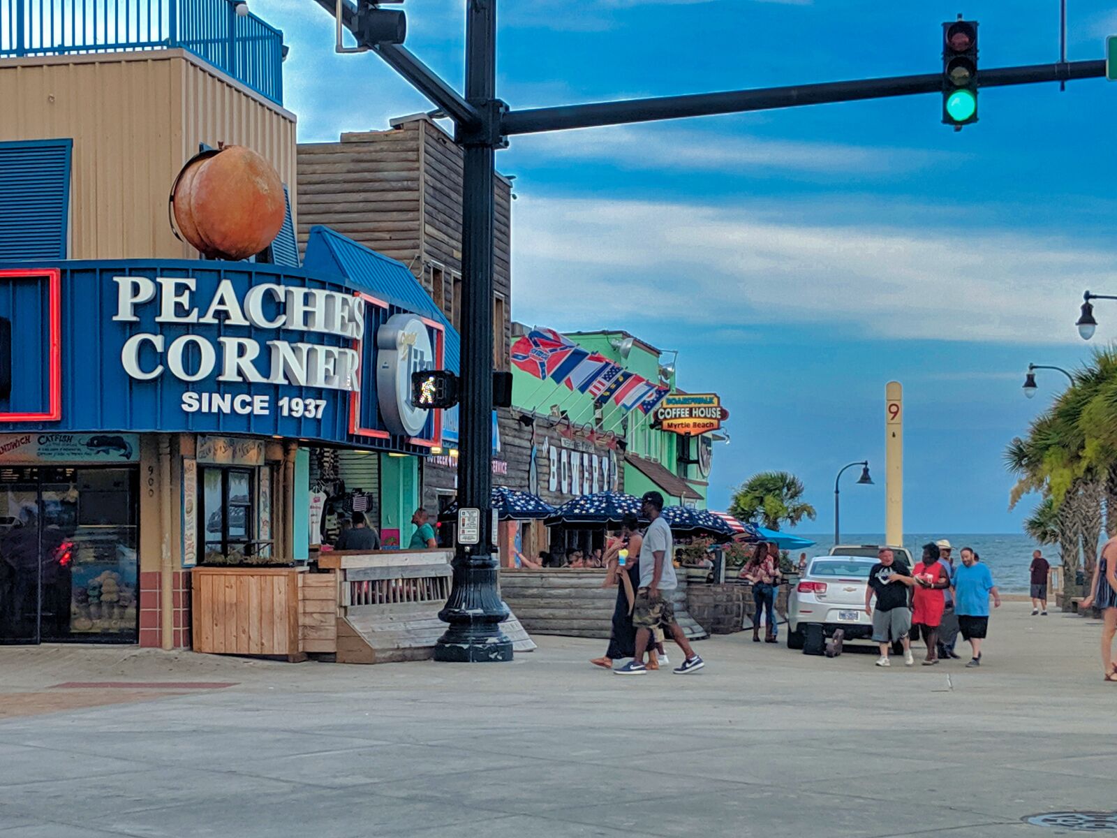 Google Pixel 2 XL sample photo. Myrtle beach, peaches corner photography