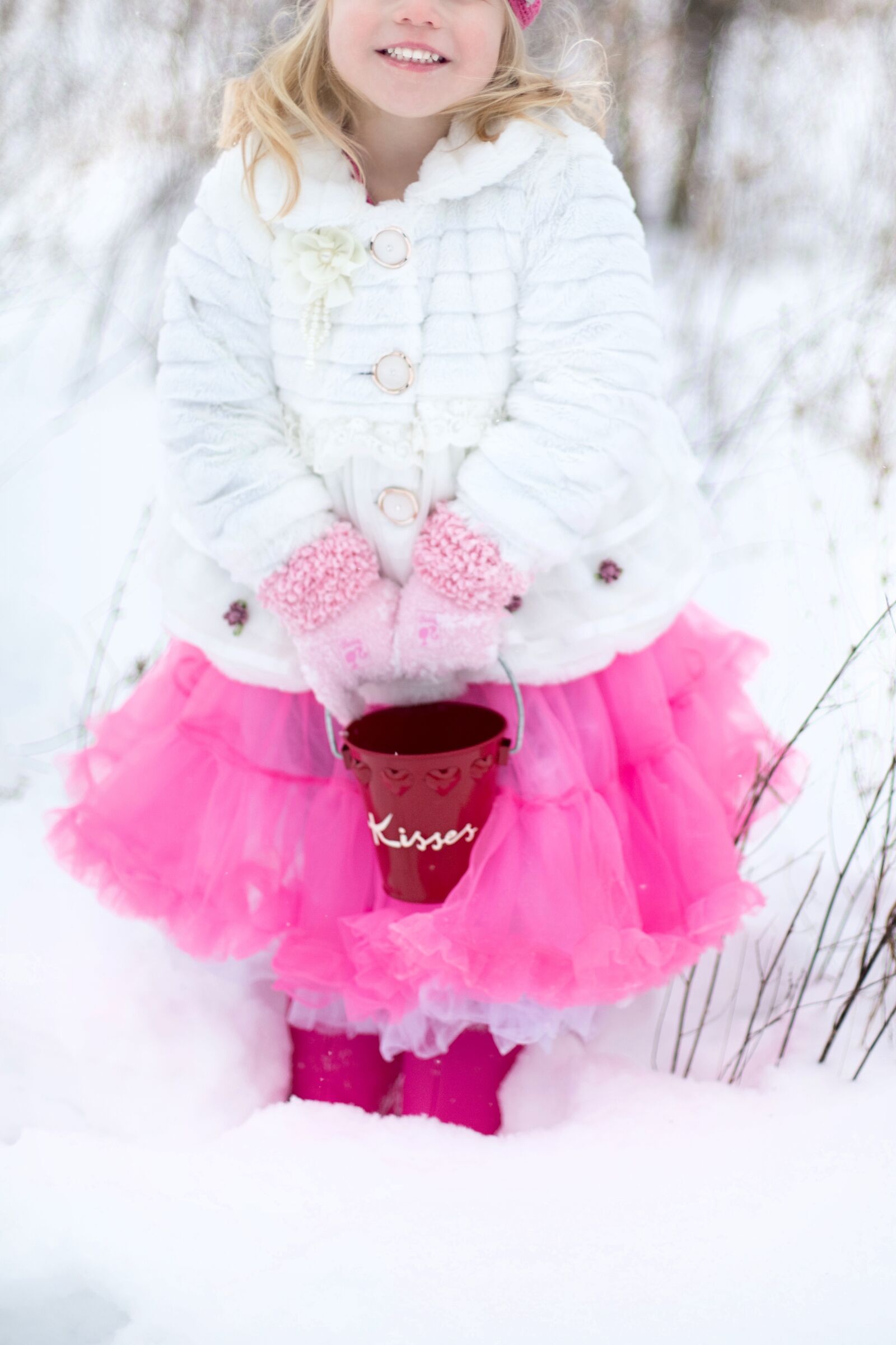 Canon EOS 5D Mark III sample photo. Little girl, tutu, pink photography