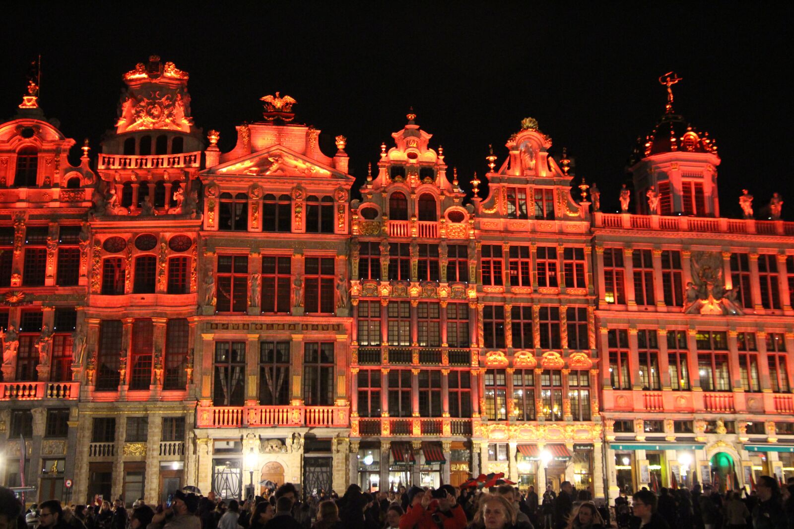 Canon EOS 700D (EOS Rebel T5i / EOS Kiss X7i) sample photo. Grand place, light, brussels photography
