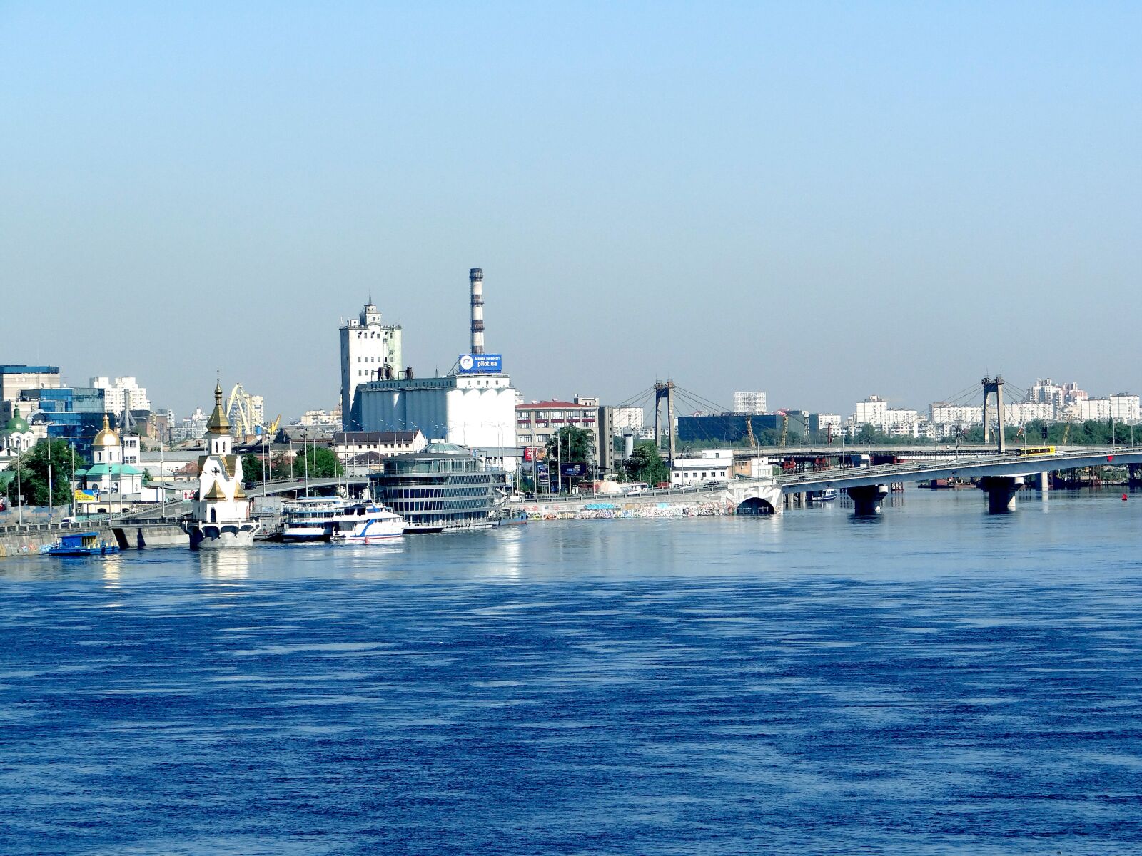Sony DSC-HX200V sample photo. City, water, river photography