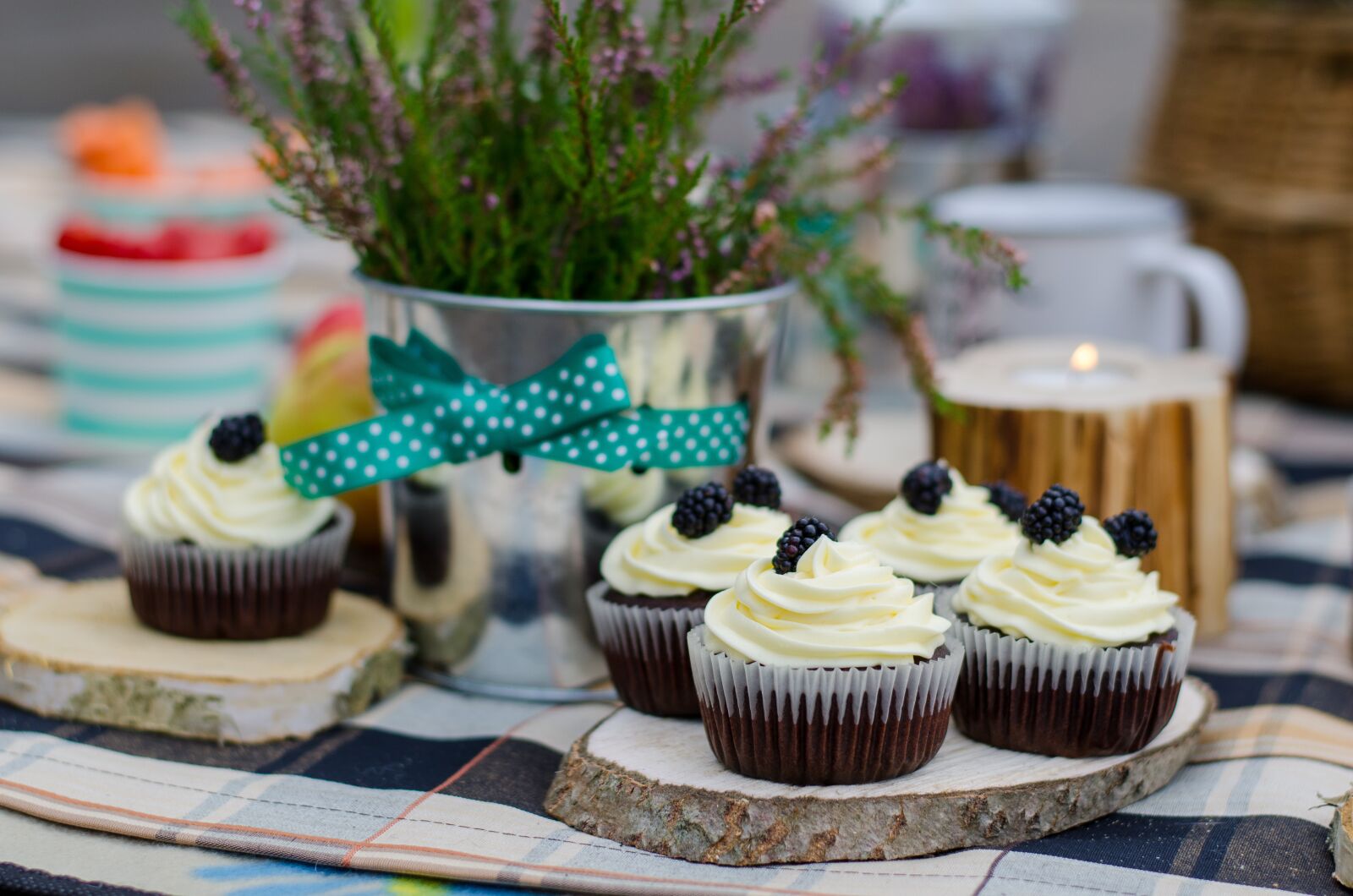 Nikon D7000 sample photo. Picnic, cakes, sweet photography