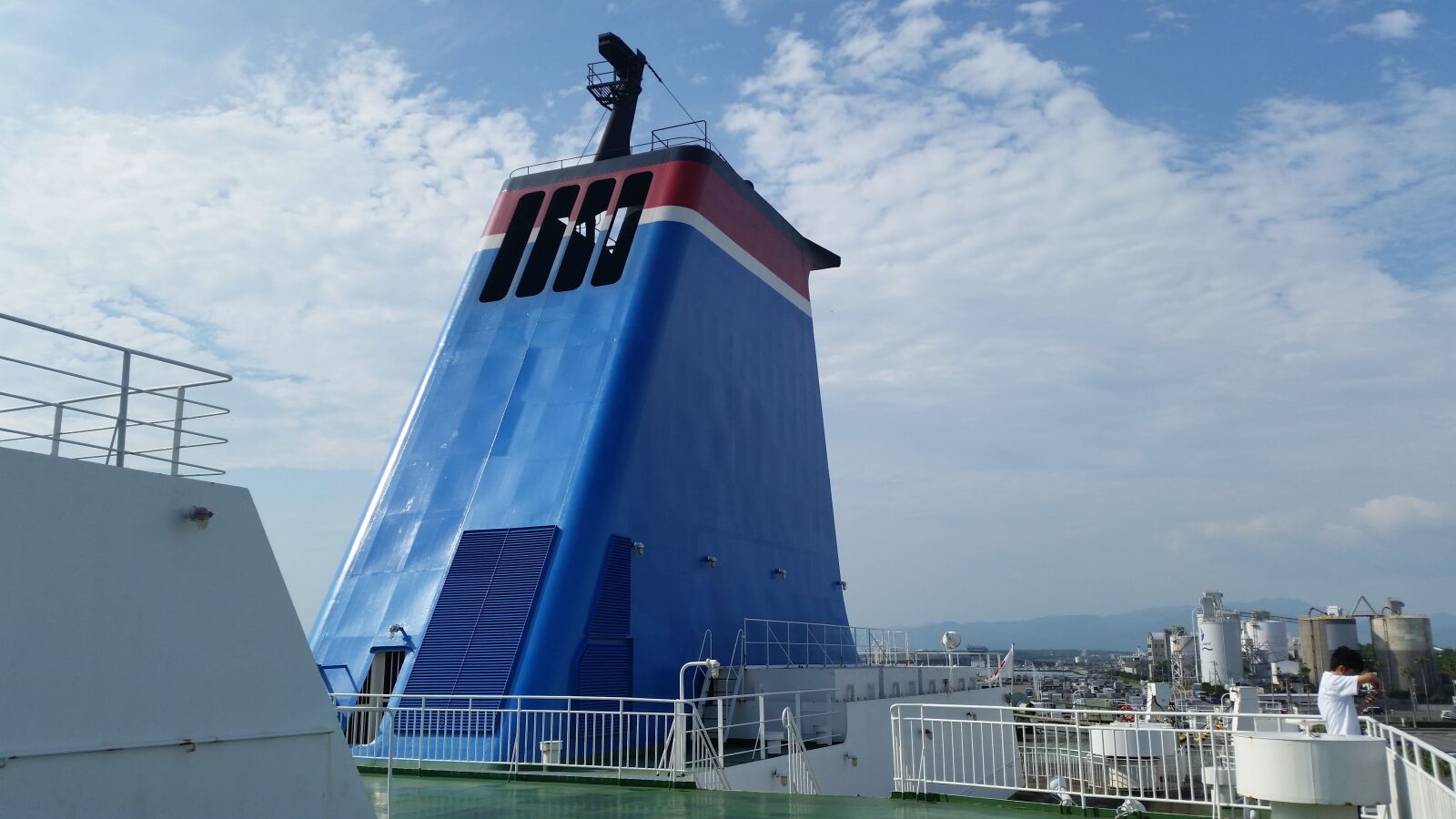Samsung Galaxy S5 sample photo. Ferry, departure, travel photography