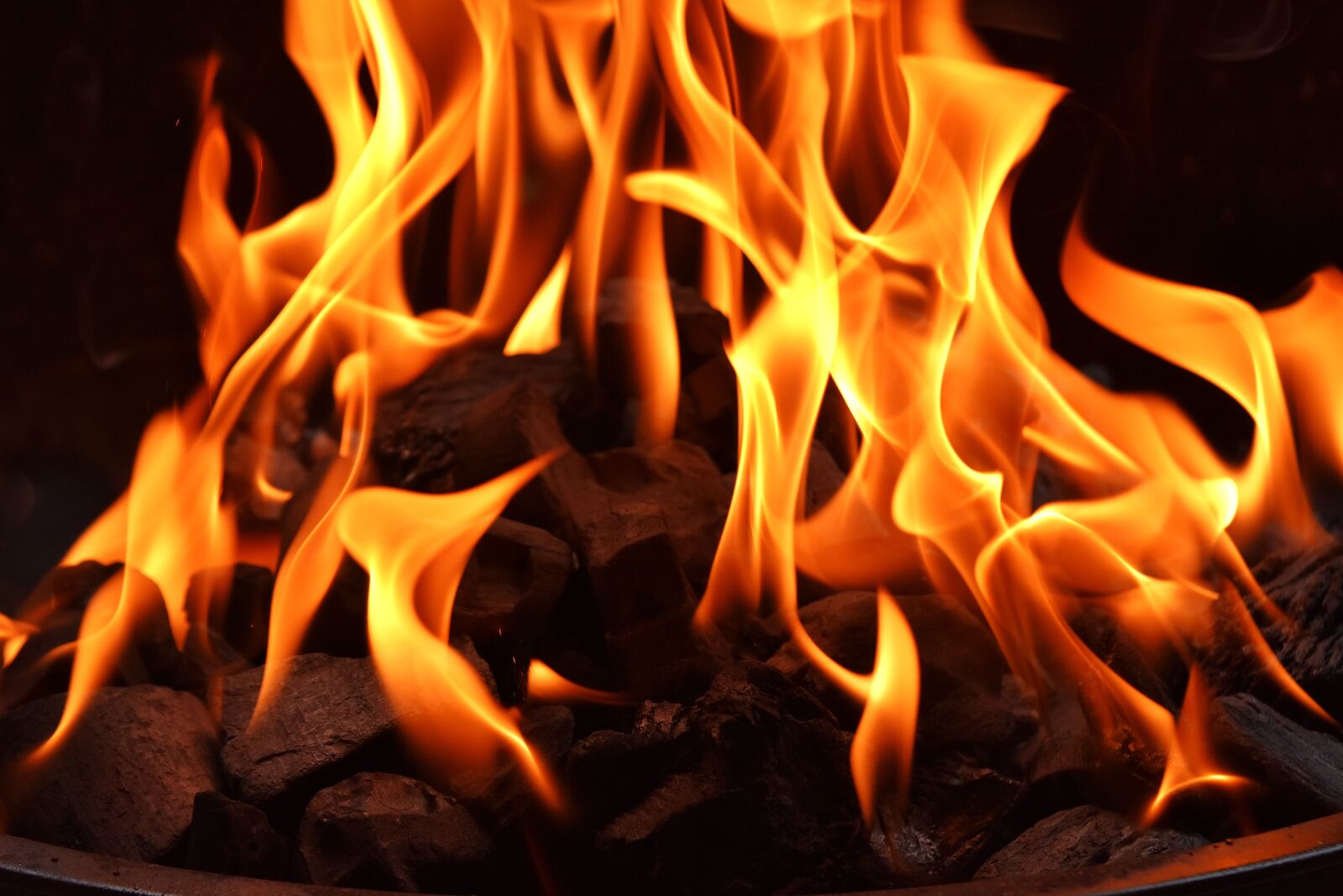 Nikon D7200 sample photo. Fire, flame, carbon photography