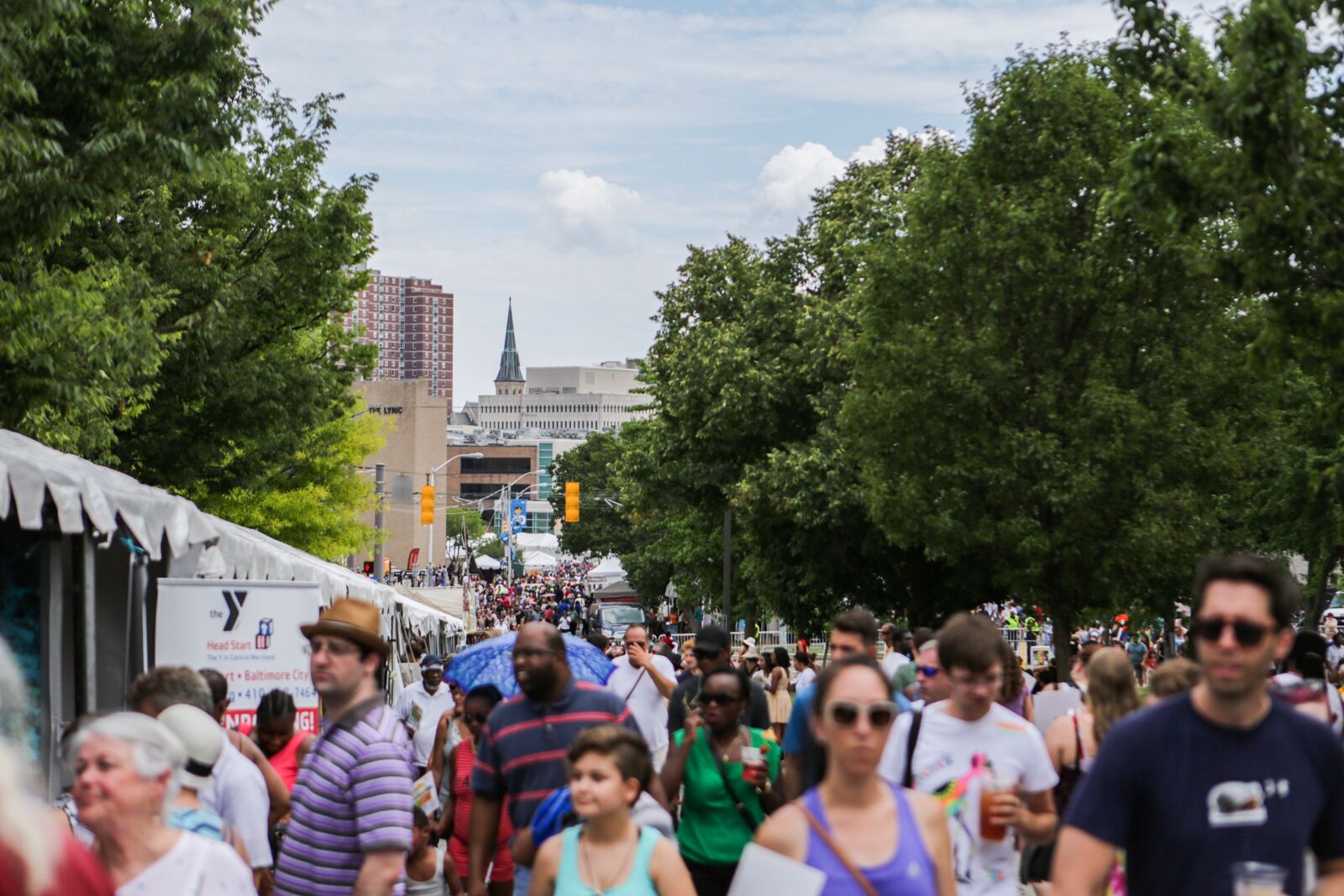 Canon EF 24-70mm F2.8L USM sample photo. Baltimore, crowds, art festival photography