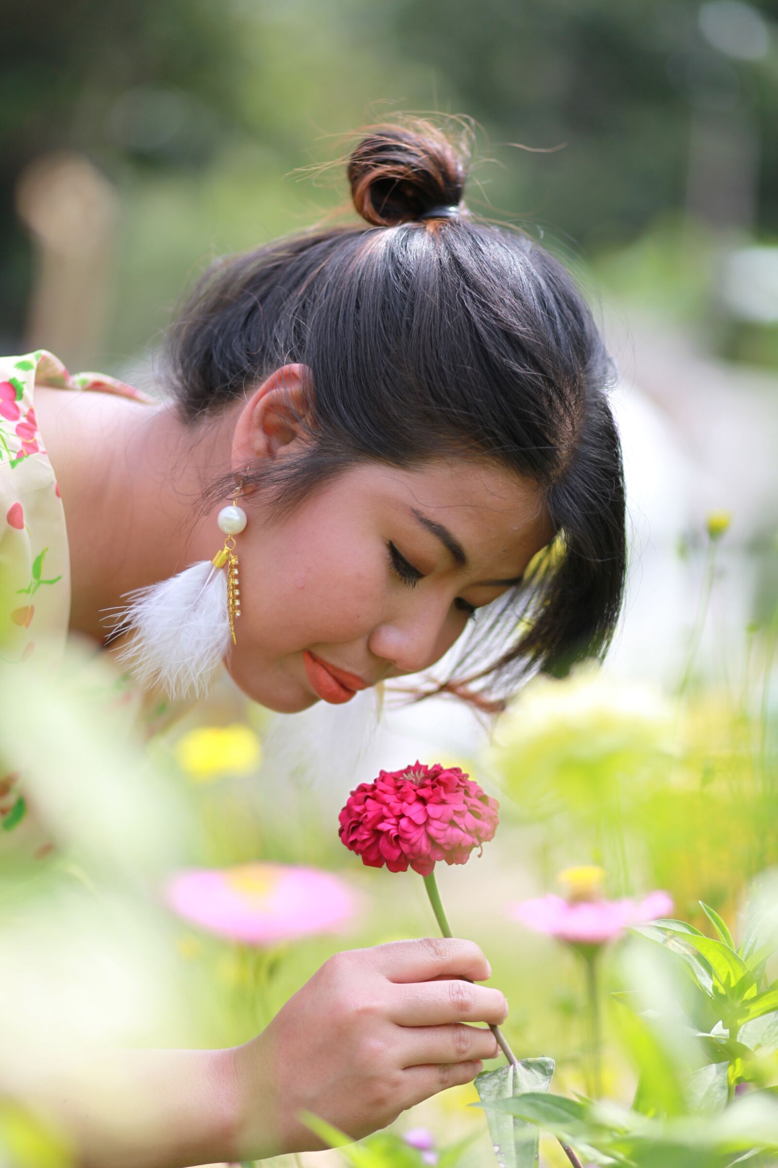 Canon EOS 5D Mark II sample photo. Life, style, flower photography