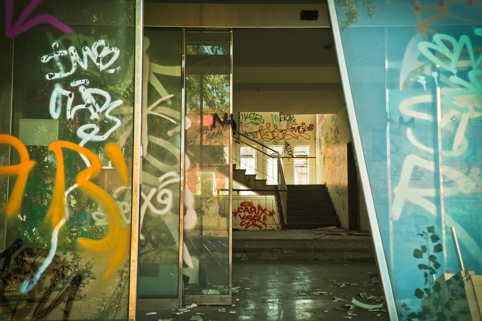 Olympus OM-D E-M10 sample photo. Lost places, building, abandoned photography