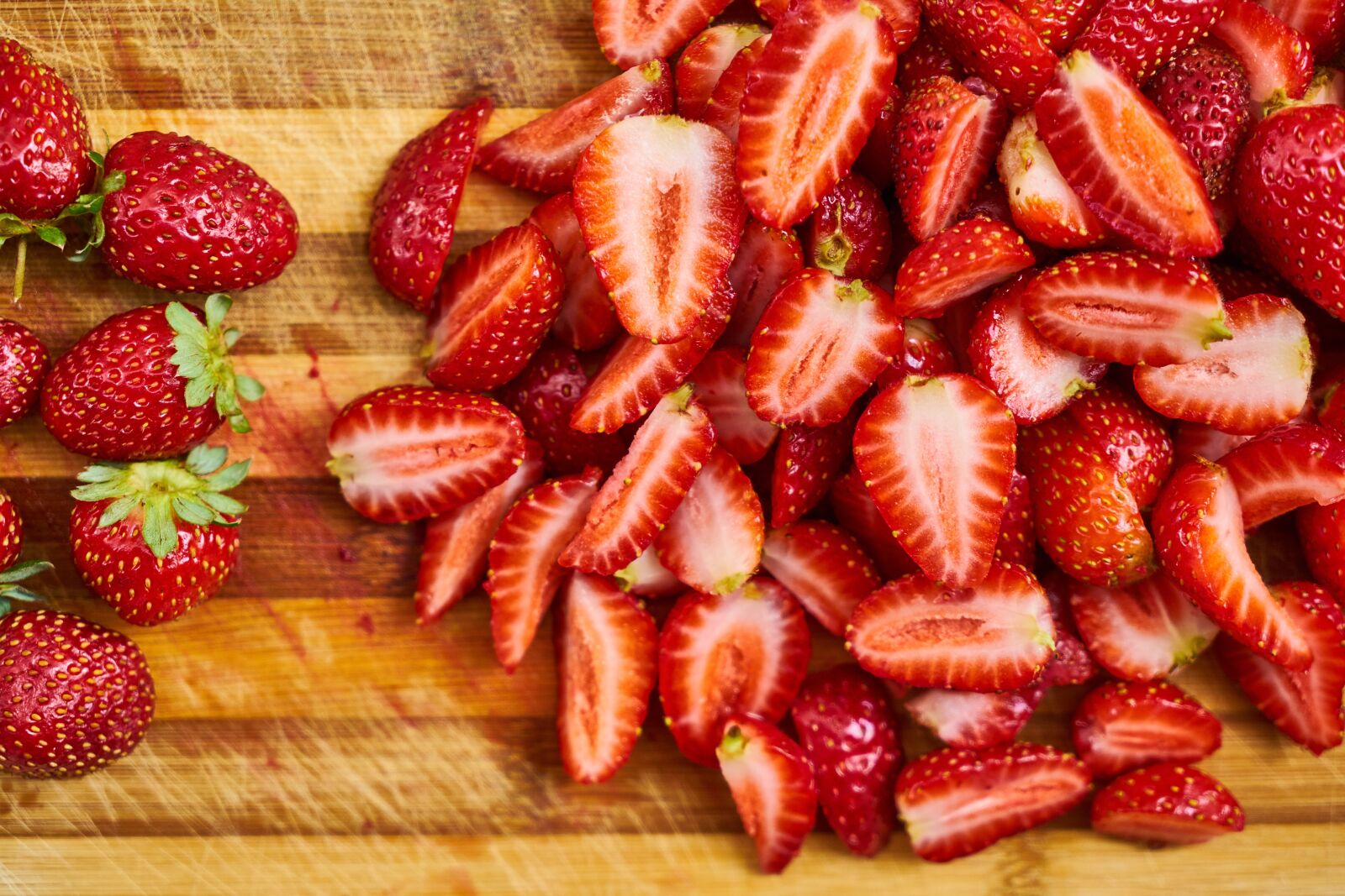Sony a7R II sample photo. Strawberry, fruit, red photography