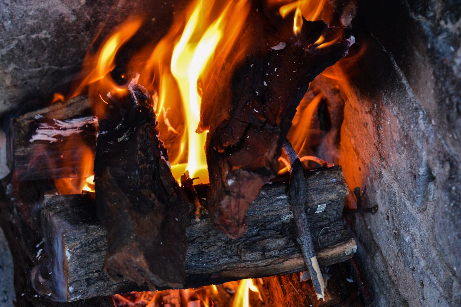 Nikon D3200 sample photo. Fire, campfire, bonfire photography