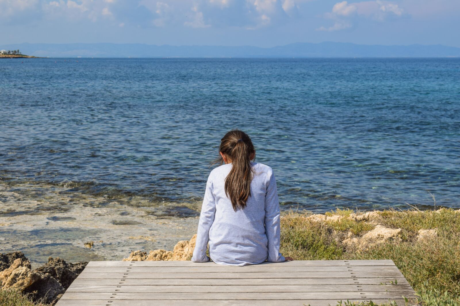 Nikon D3300 sample photo. Girl, thoughtful, outdoor photography