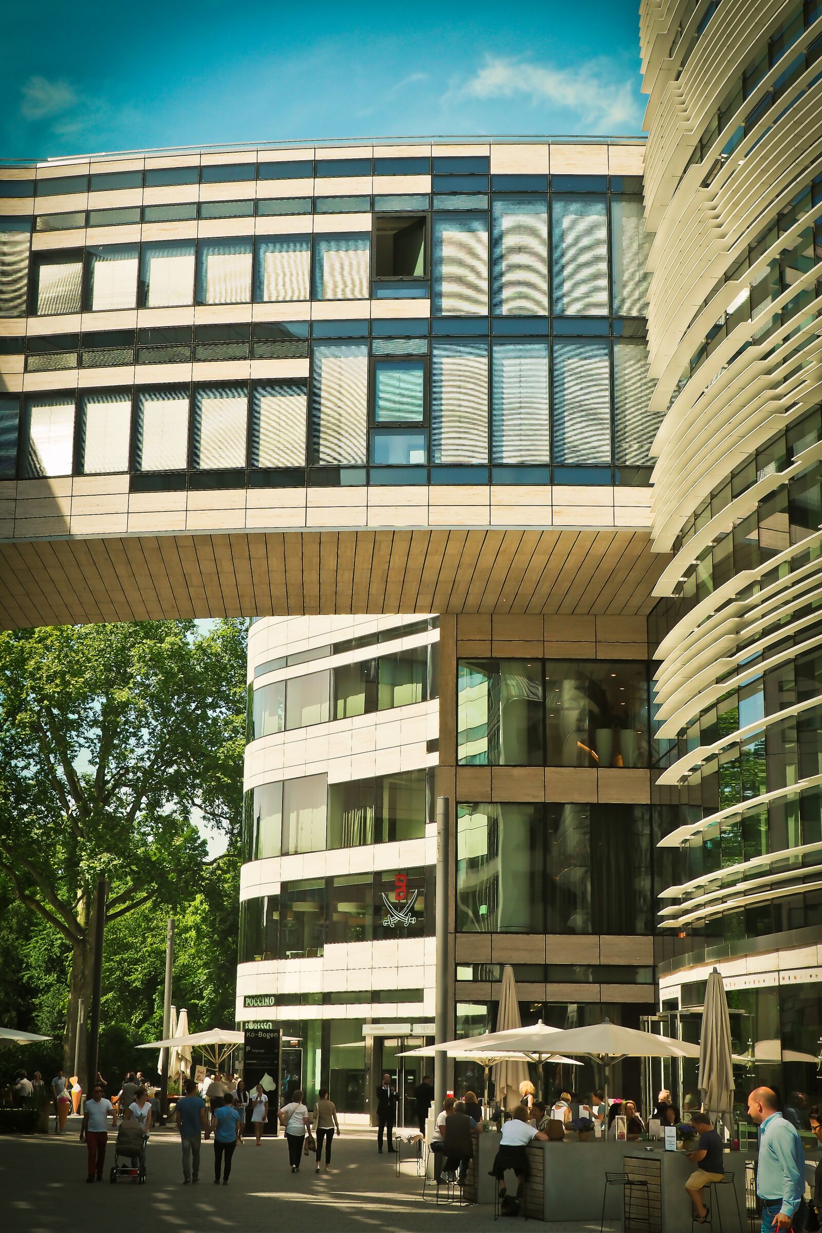 Olympus OM-D E-M10 sample photo. Architecture, modern, building photography