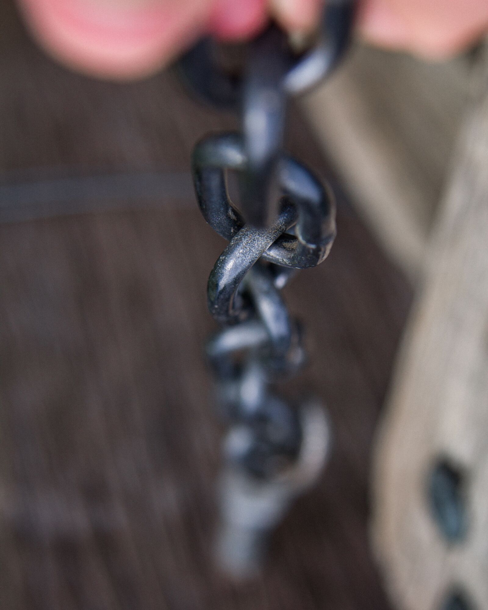 Canon EOS 60D sample photo. Chain, workout, excercise photography