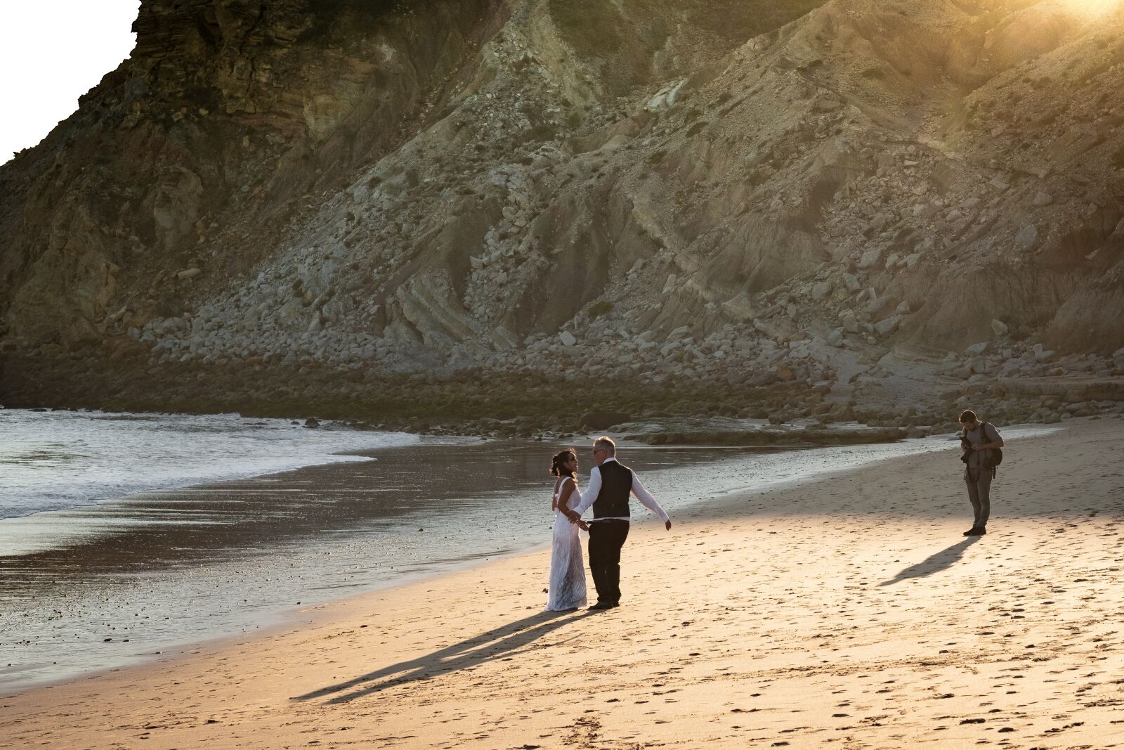 Fujifilm X-T2 + Fujifilm XF 56mm F1.2 R sample photo. Wedding, beach, bride photography
