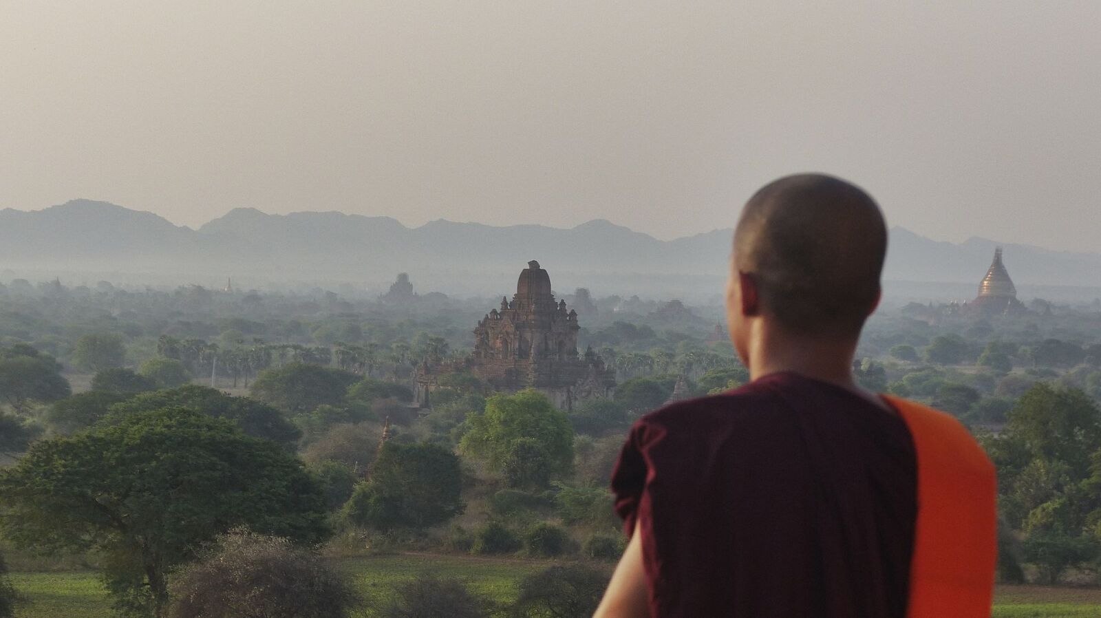Panasonic Lumix DMC-FZ200 sample photo. Buddha, bagan, temple photography