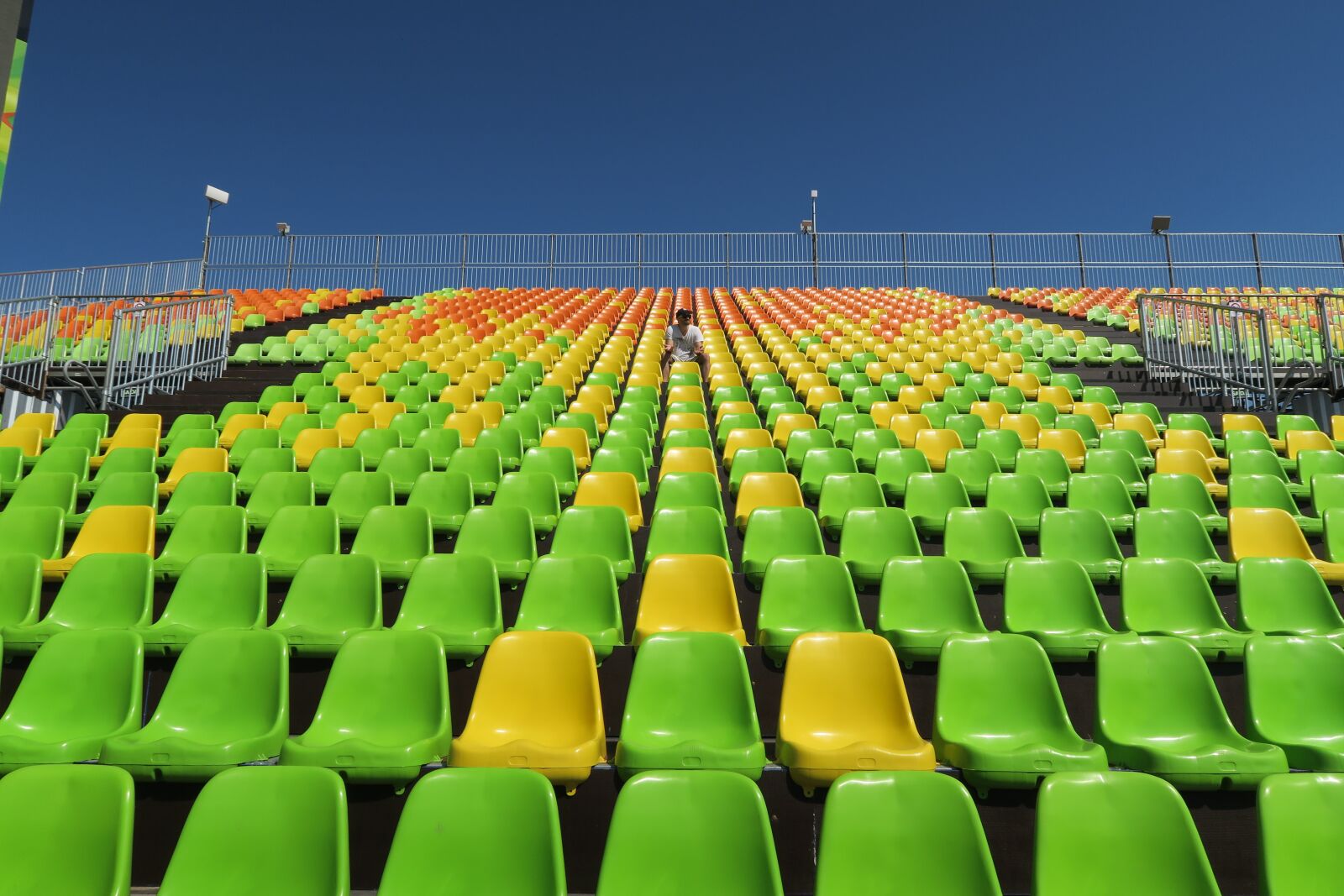 Canon PowerShot G7 X sample photo. Estadio, the stands, the photography
