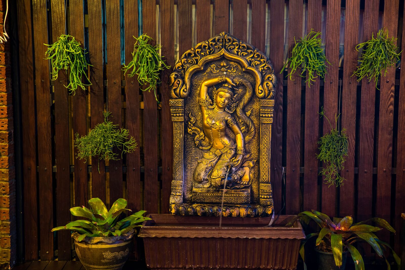 Canon EOS 5D Mark III sample photo. Goddess, spirit guardian, fountain photography