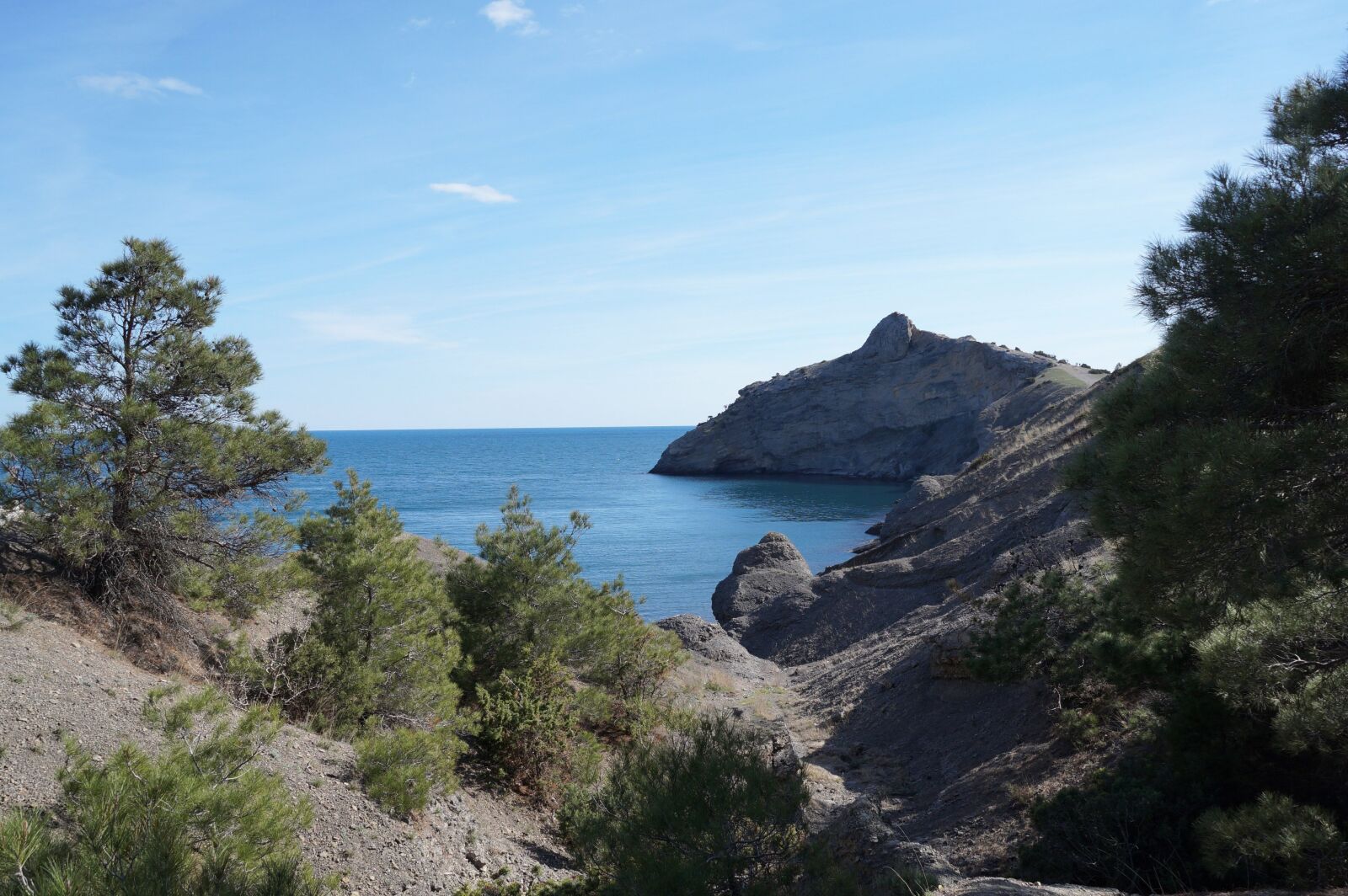 E 18-50mm F4-5.6 sample photo. Crimea, sea, mountains photography
