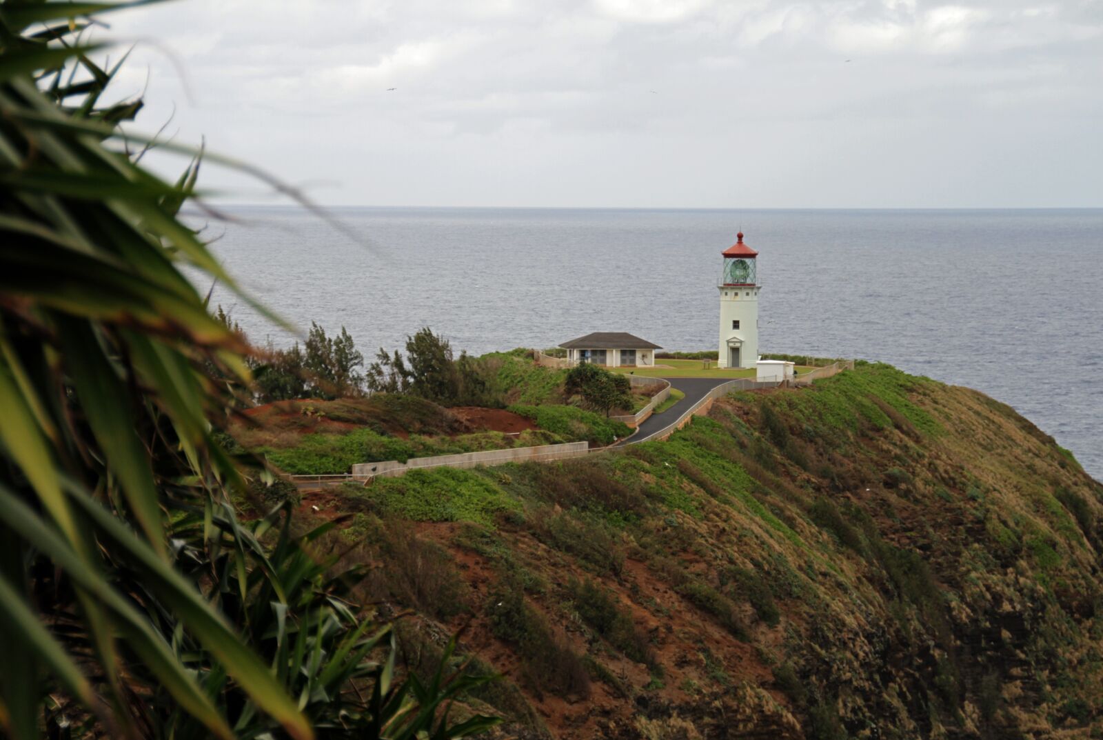 Canon EOS 7D sample photo. Lighthouse, cliff, coast photography