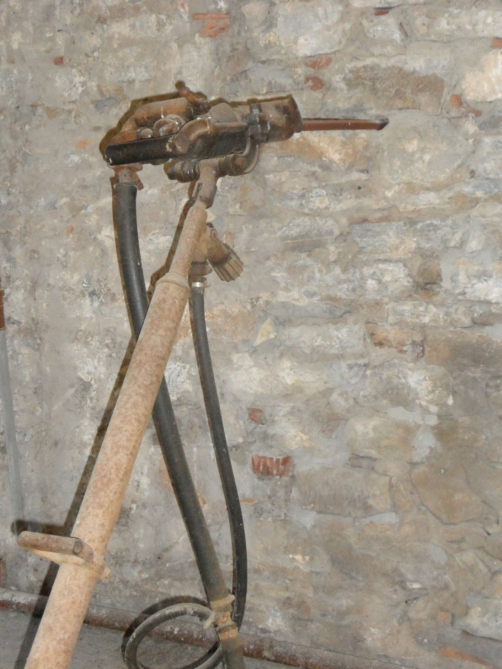 Samsung VLUU WB210, SAMSUNG WB210 sample photo. Mining, drill, mine photography