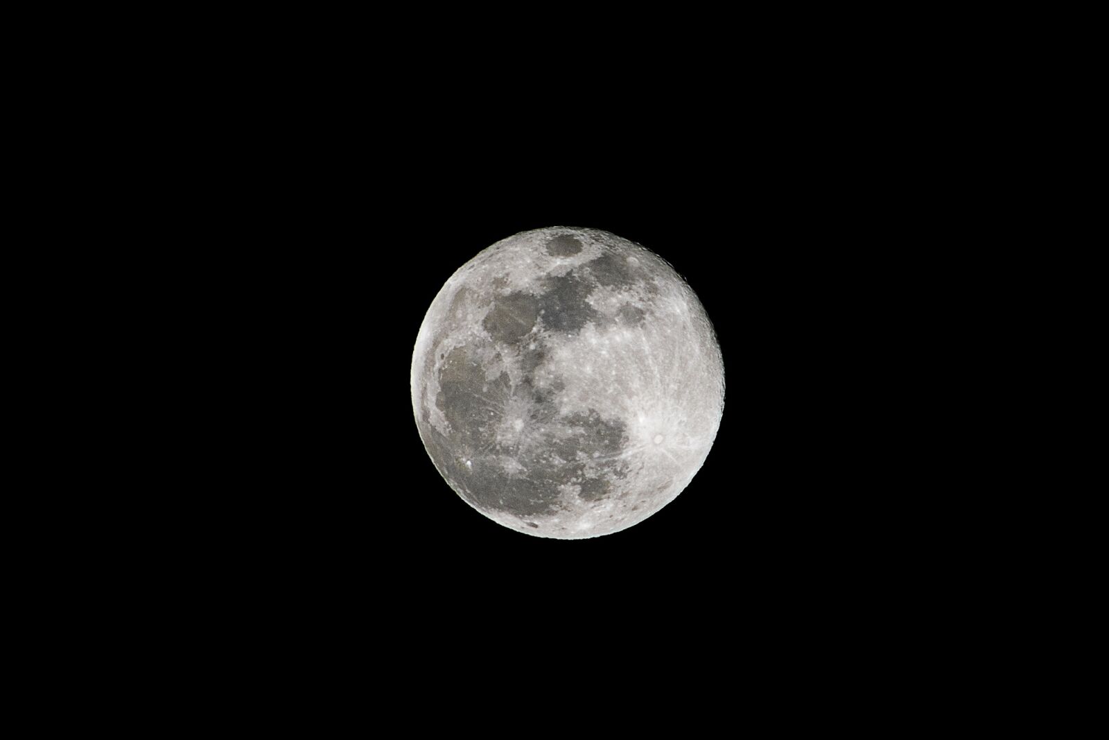 Nikon D3300 sample photo. Moon by night, full photography