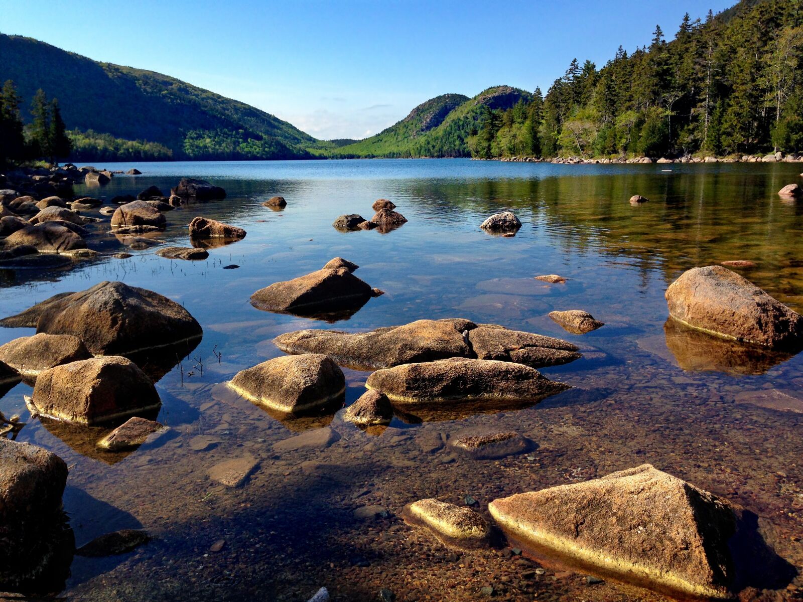 iPhone 5 back camera 4.12mm f/2.4 sample photo. Acadia, mountains, lake photography