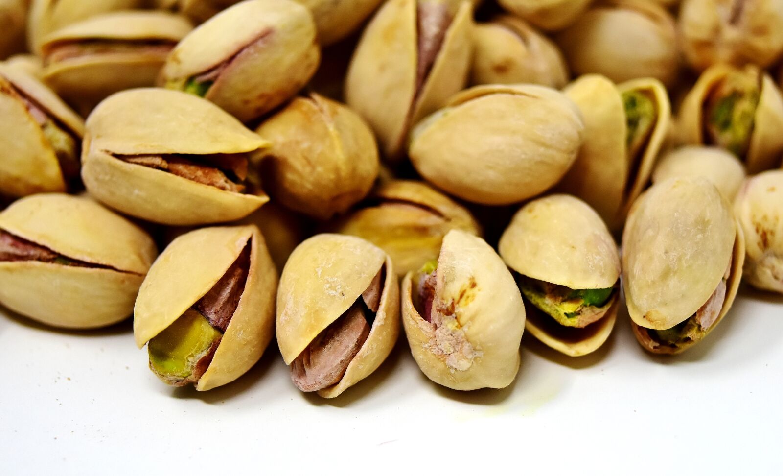 Nikon D7200 sample photo. Pistachios, eat, delicious photography