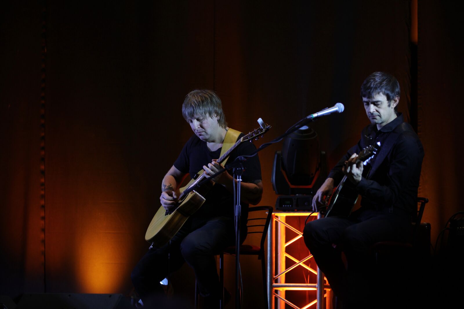 Canon EOS 5DS sample photo. Address by, music, scene photography