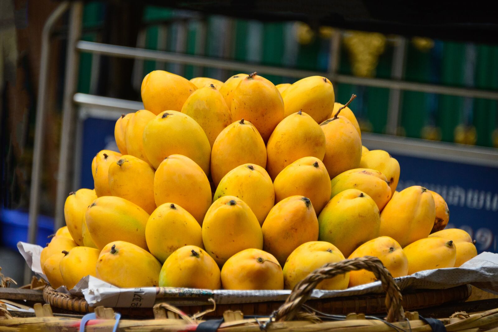 Nikon D800 sample photo. Yellow, fruit, healthy photography