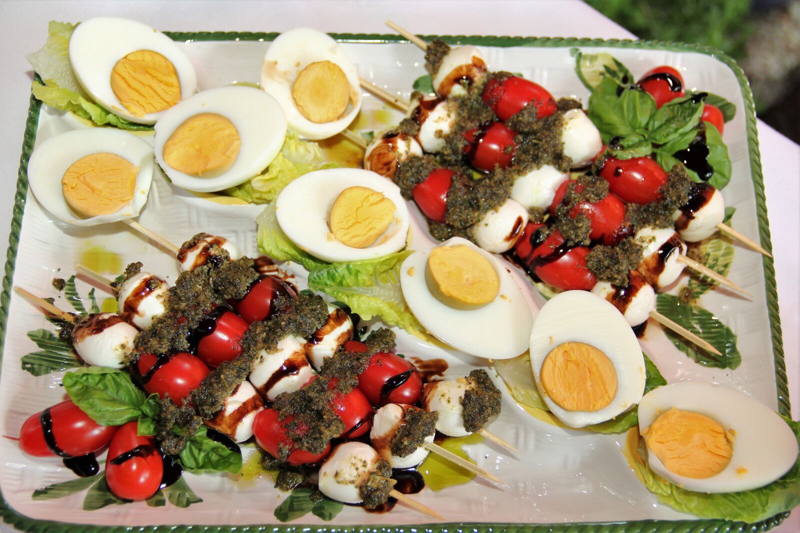 Canon EOS 60D sample photo. Buffet, egg, tomatoes photography