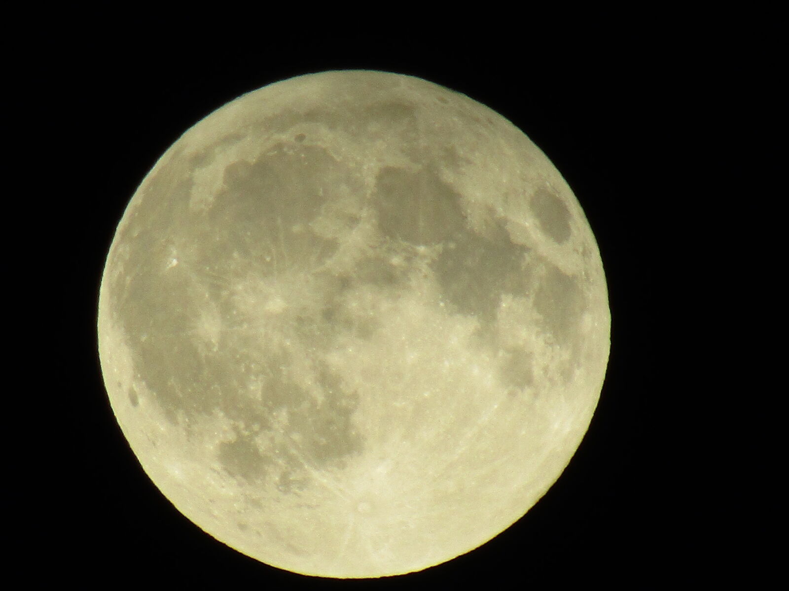 Canon PowerShot SX410 IS sample photo. Full, moon photography