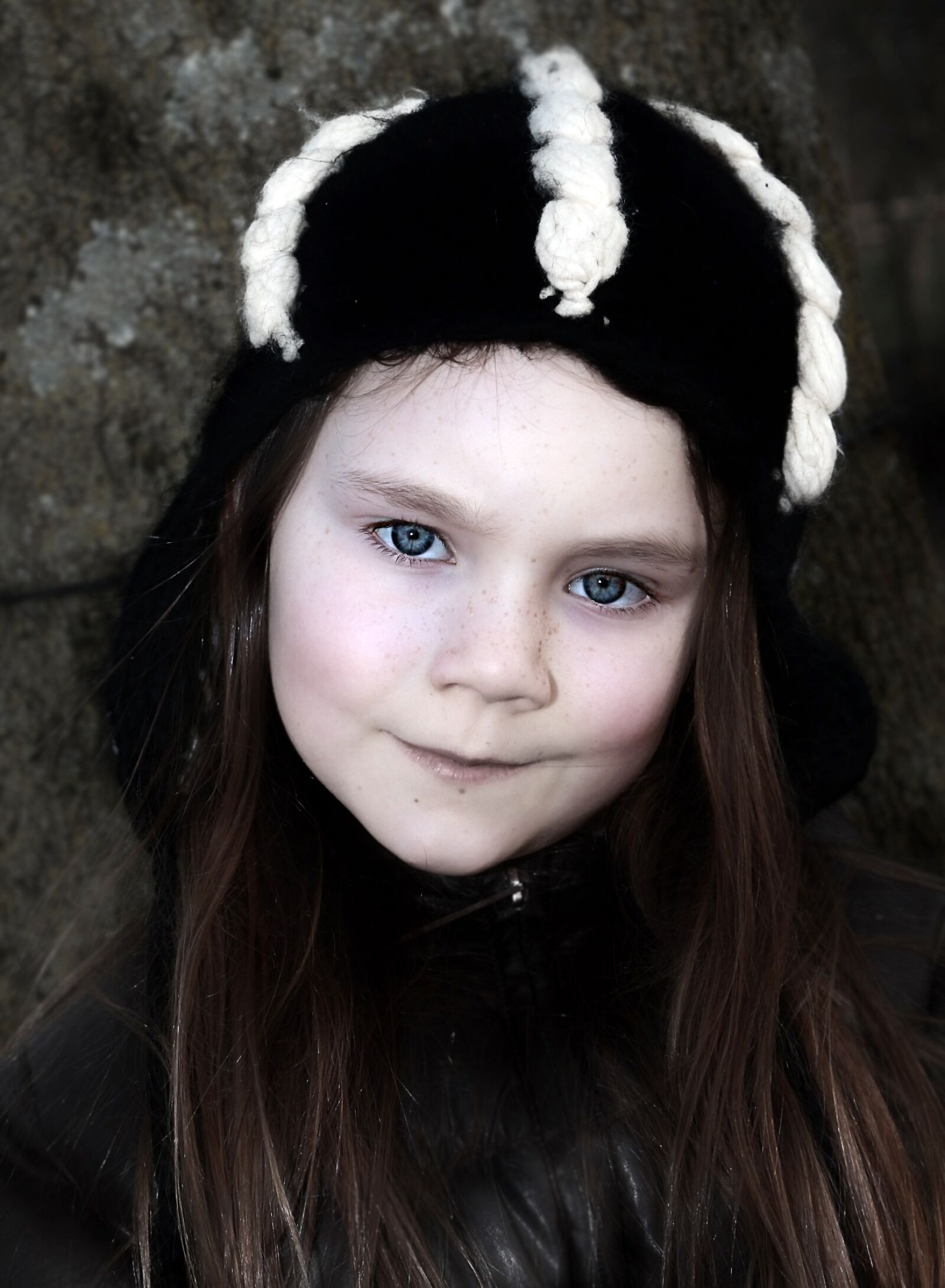 Canon EF-S 17-85mm F4-5.6 IS USM sample photo. Portrait, person, child photography