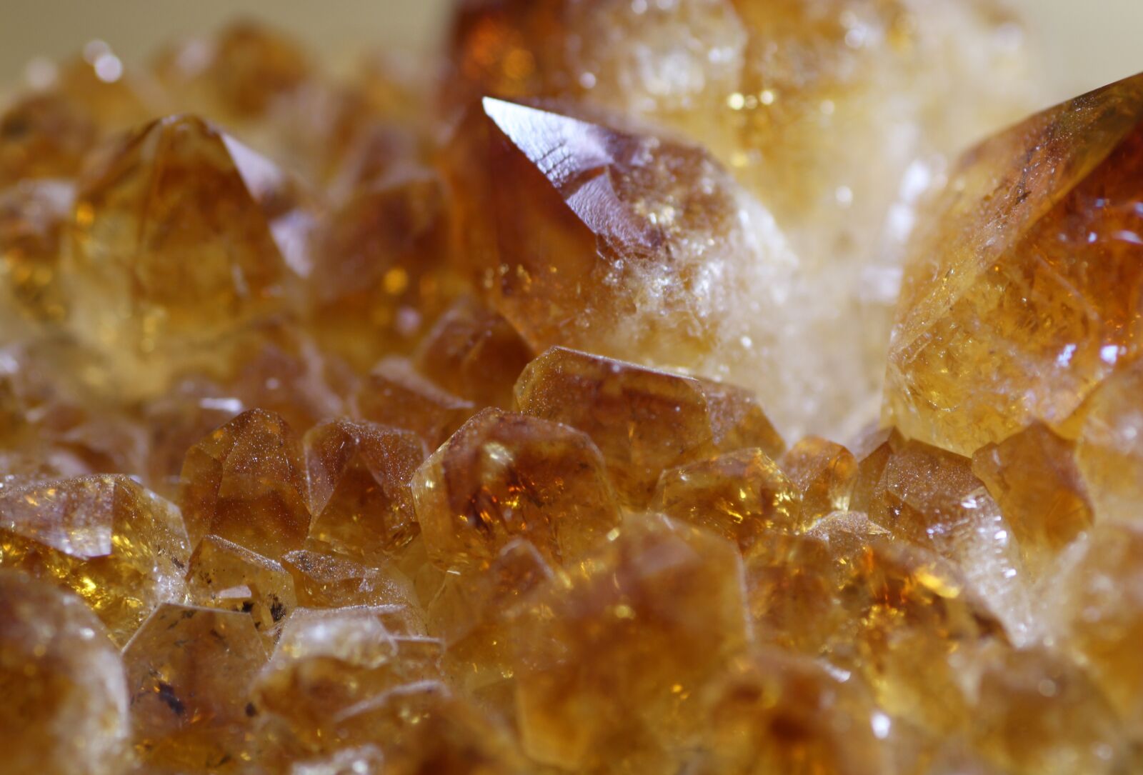 Canon EOS 650D (EOS Rebel T4i / EOS Kiss X6i) sample photo. Gem, citrine, stone photography