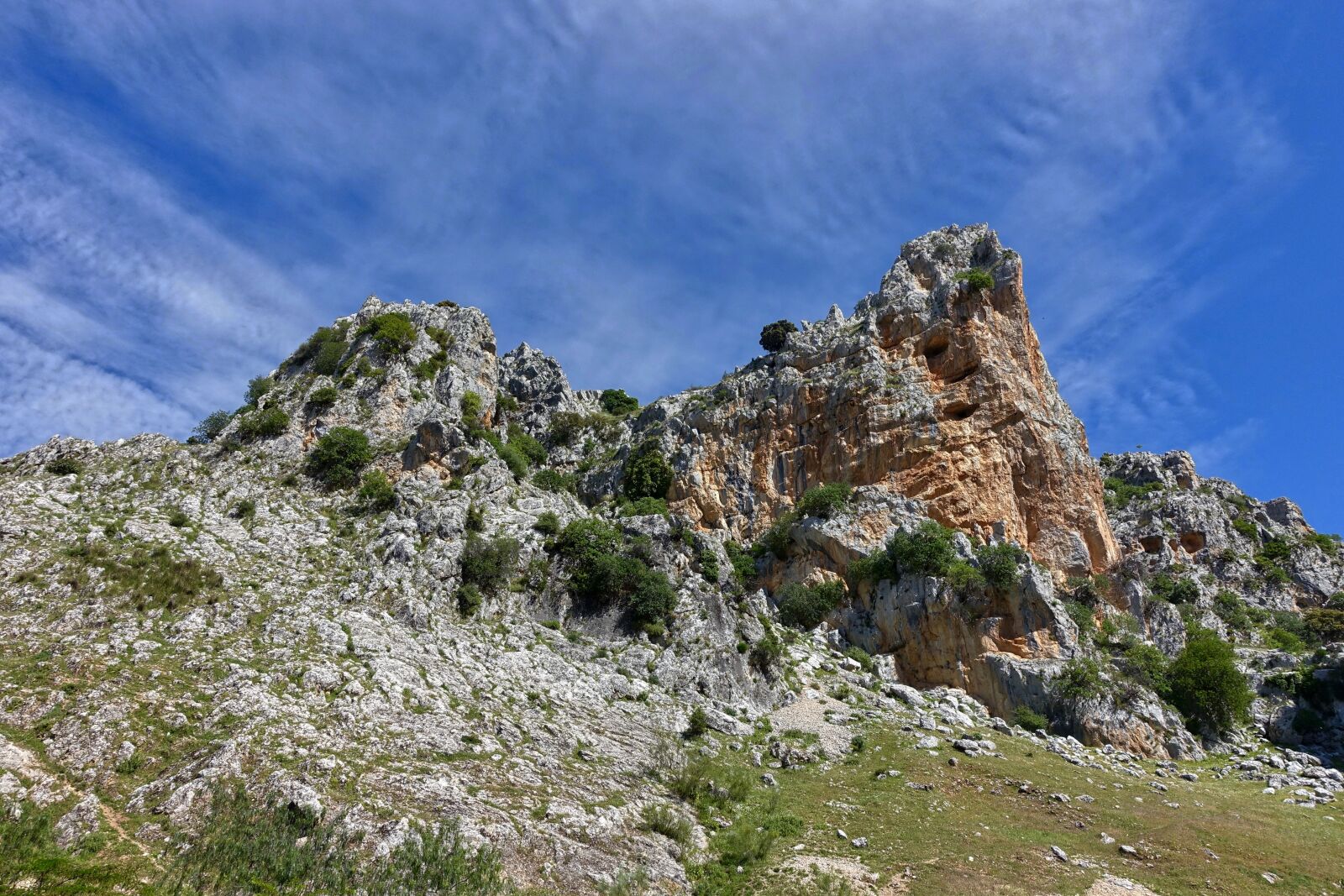Sony Cyber-shot DSC-RX100 III sample photo. Mountains, scenery, landscape photography