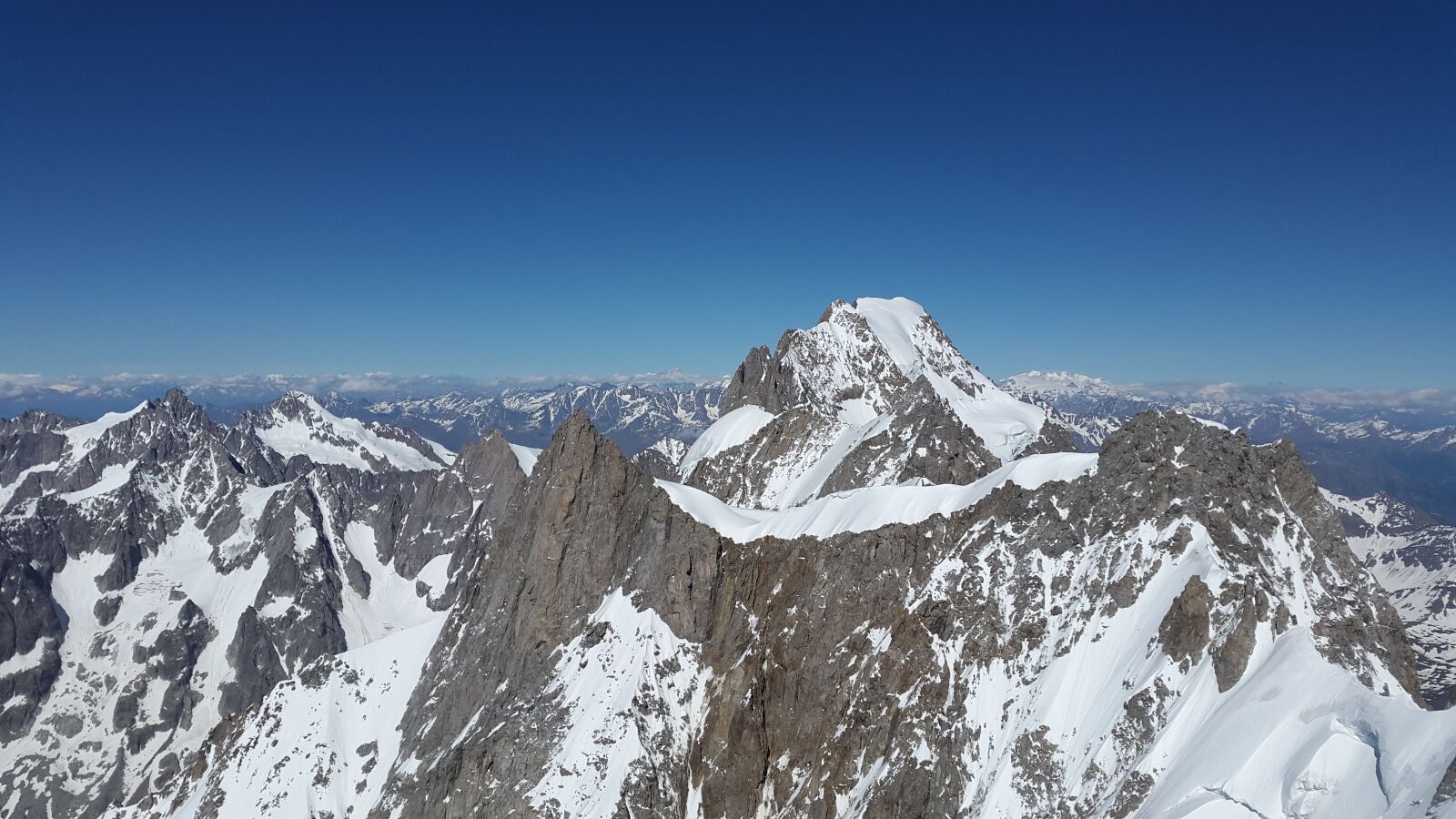 Samsung Galaxy Alpha sample photo. Grandes jorasses, mountains, roche photography