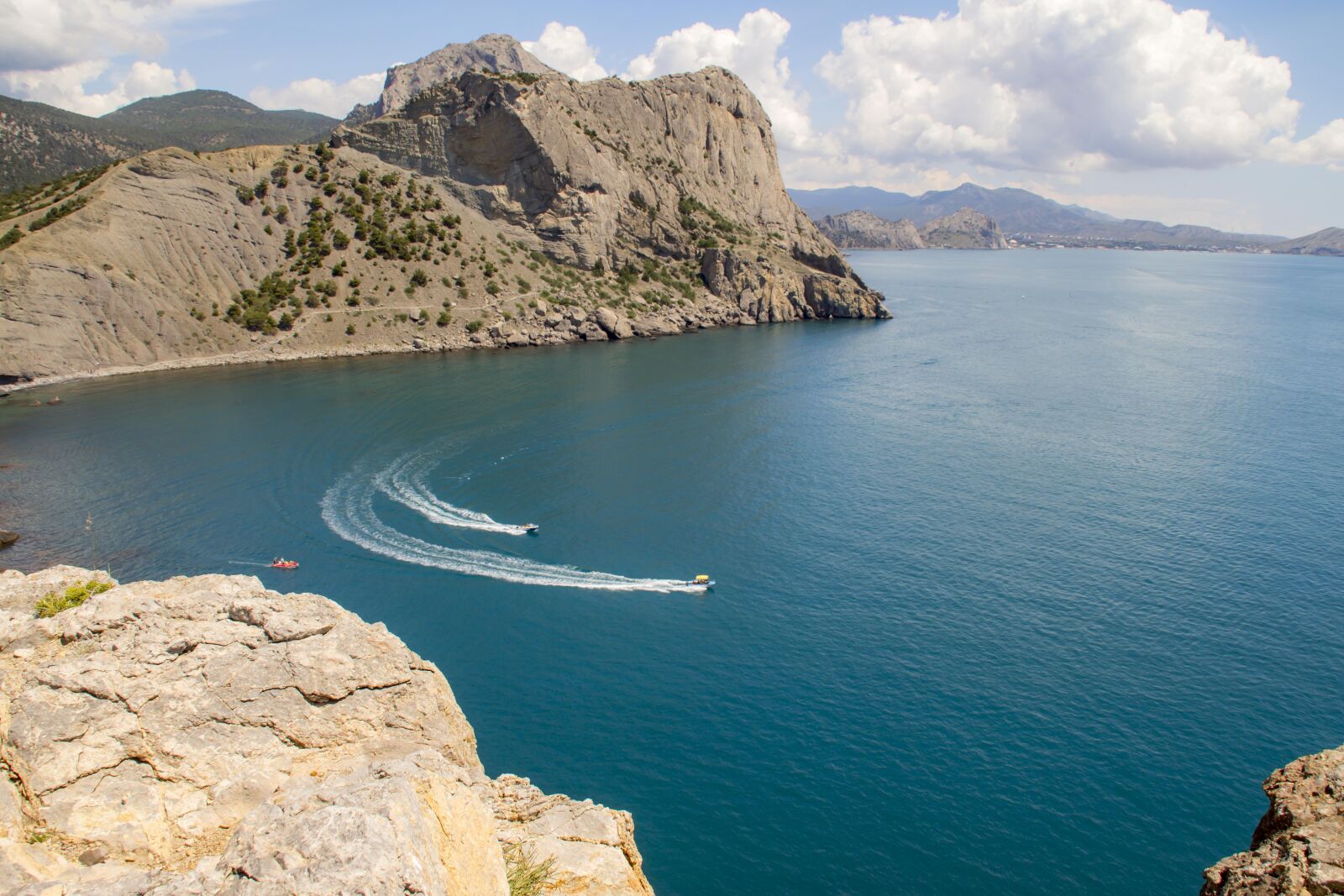 Canon EOS 650D (EOS Rebel T4i / EOS Kiss X6i) sample photo. Crimea, bay, blue bay photography