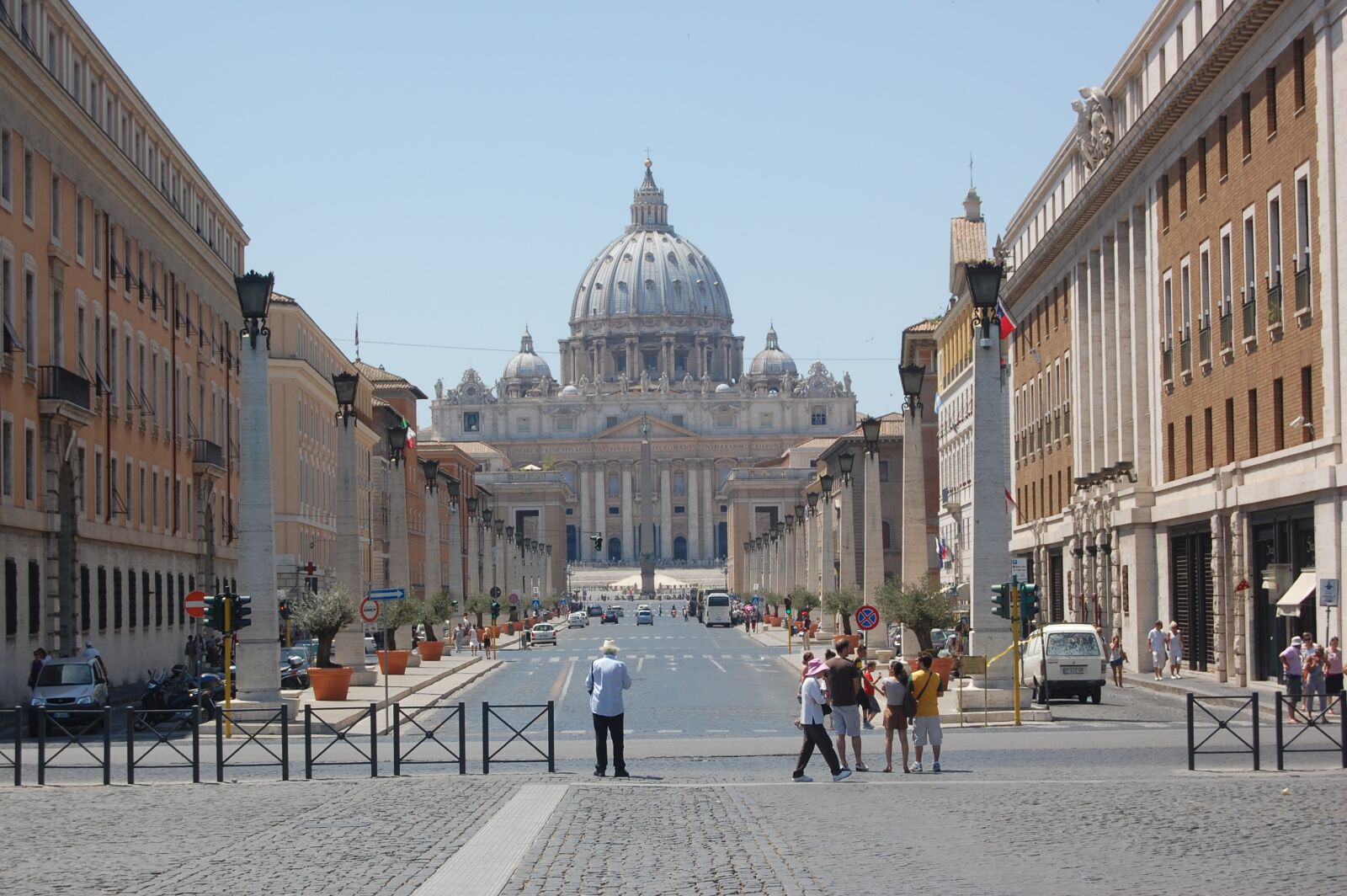 Nikon D40 sample photo. Architecture, city, travel photography