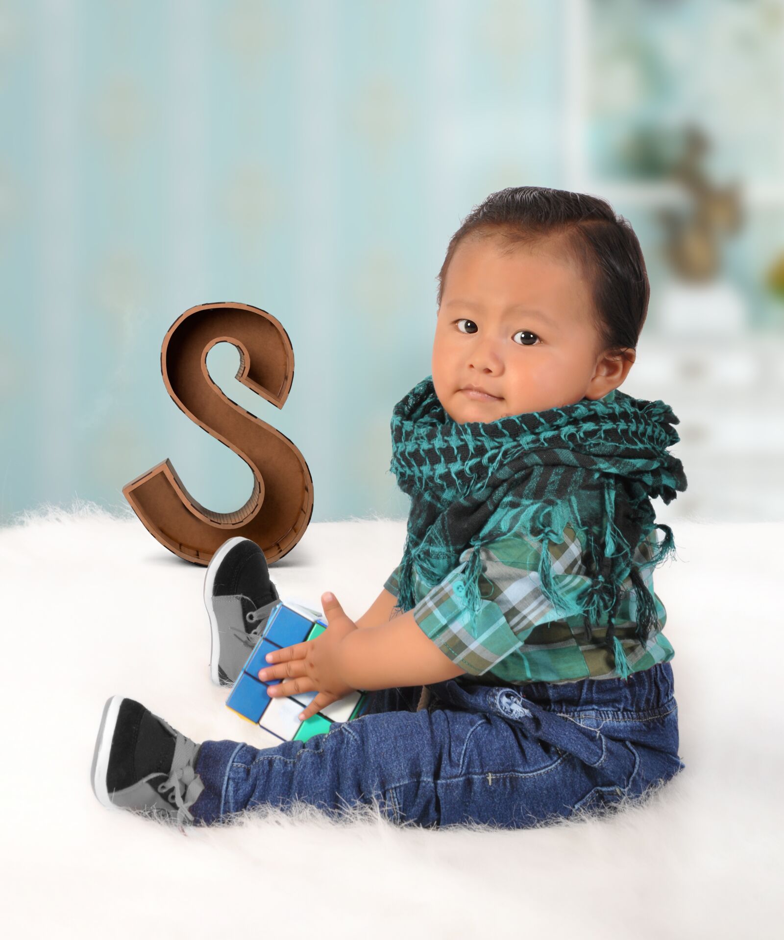 Nikon D90 sample photo. Child, sitting, letter s photography