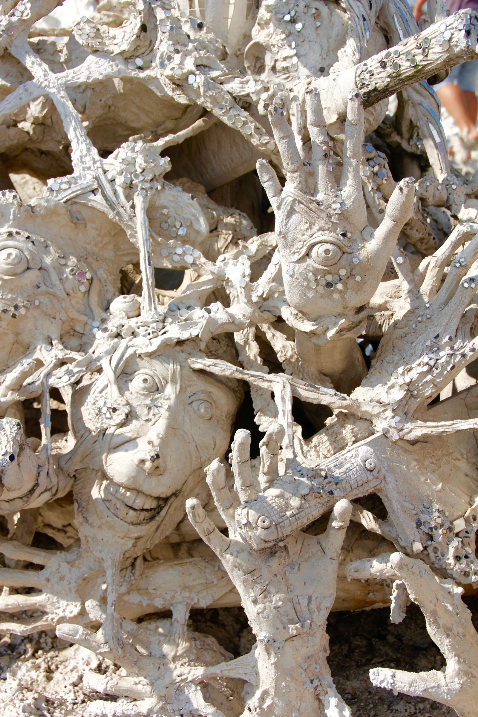 Canon EOS 60D sample photo. Hands, face, death photography