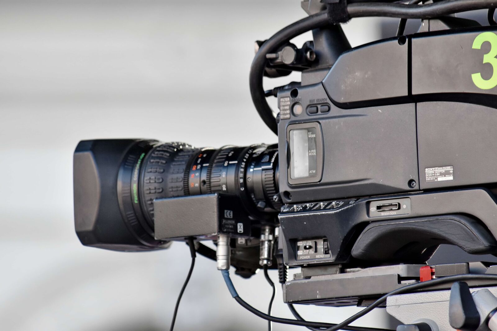 Nikon D5500 sample photo. Telecommunication, television news, tripod photography